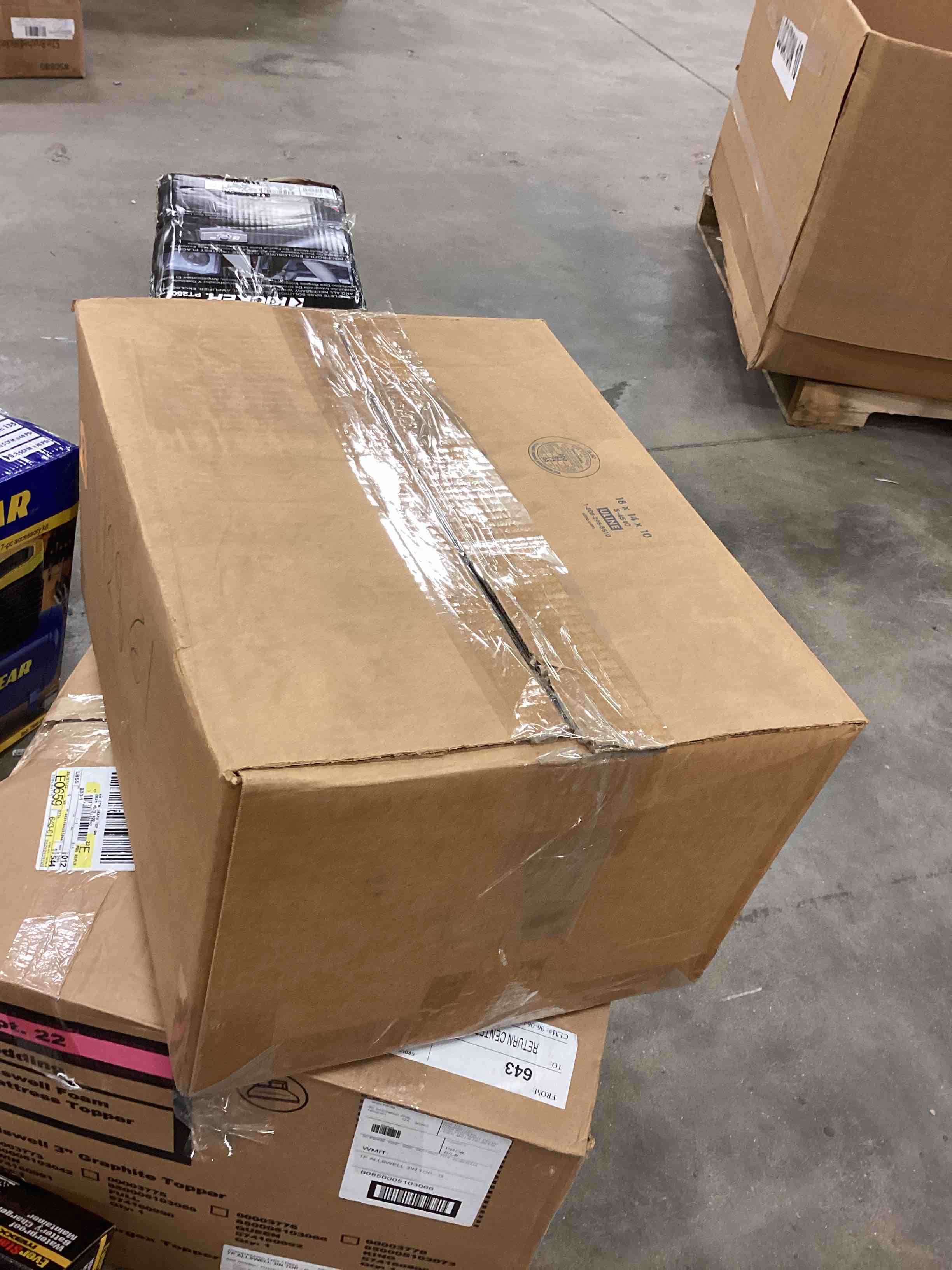 https://s3.amazonaws.com/lotting-images-prod/bidfta/RED6289853_1715712349346.jpeg