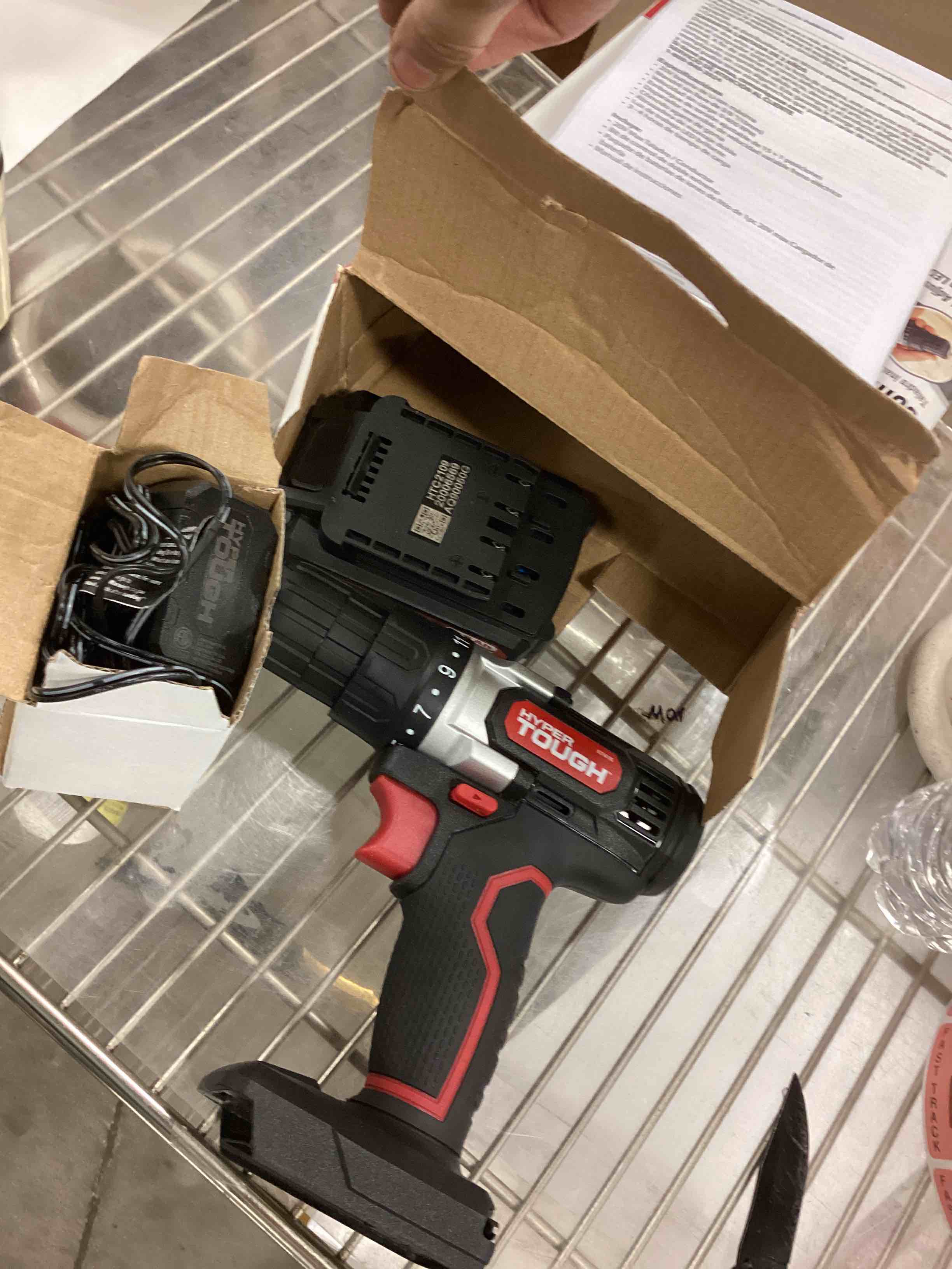 https://s3.amazonaws.com/lotting-images-prod/bidfta/RED6289857_1715712863477.jpeg