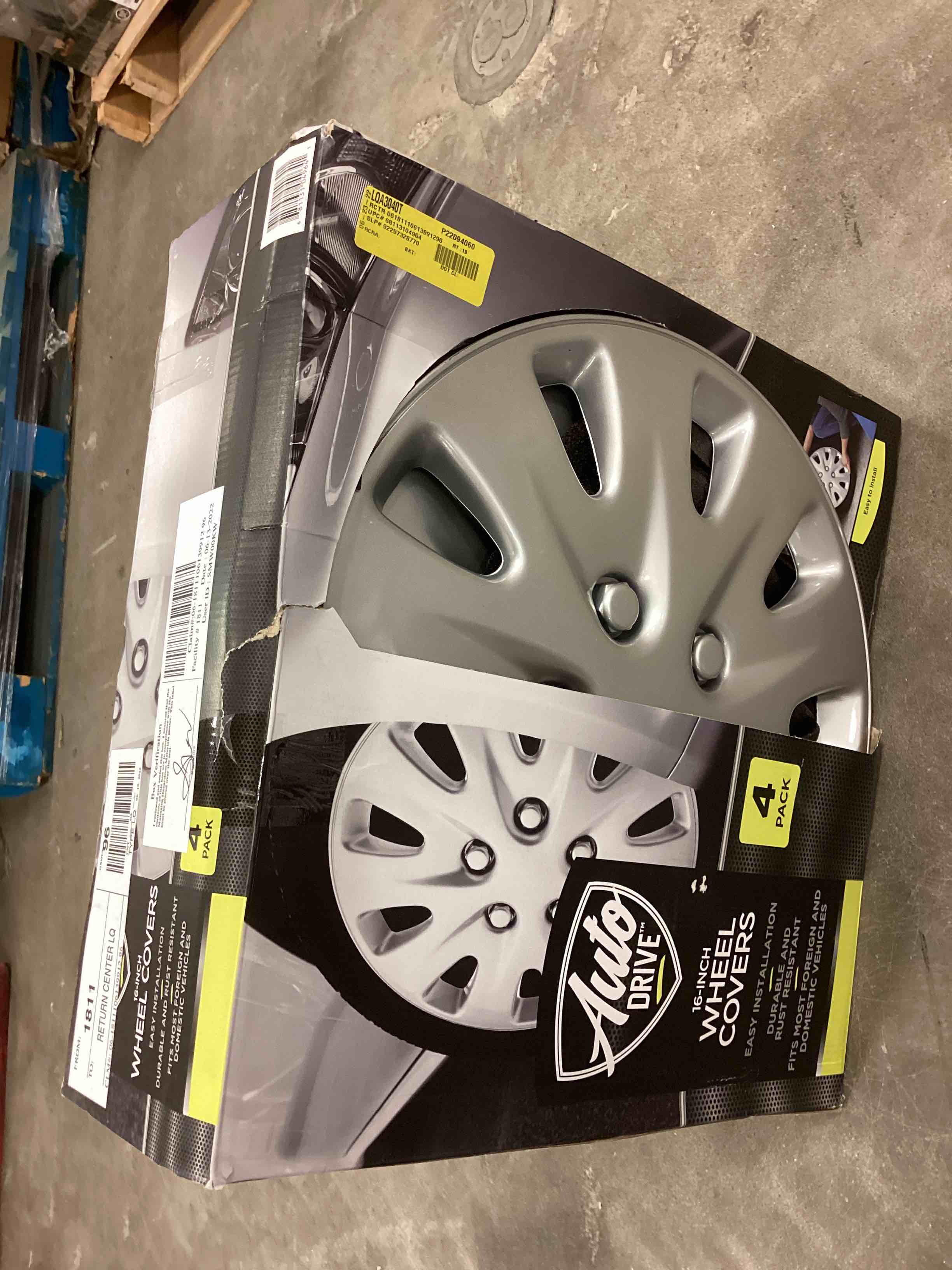 https://s3.amazonaws.com/lotting-images-prod/bidfta/RED6289860_1715713229620.jpeg