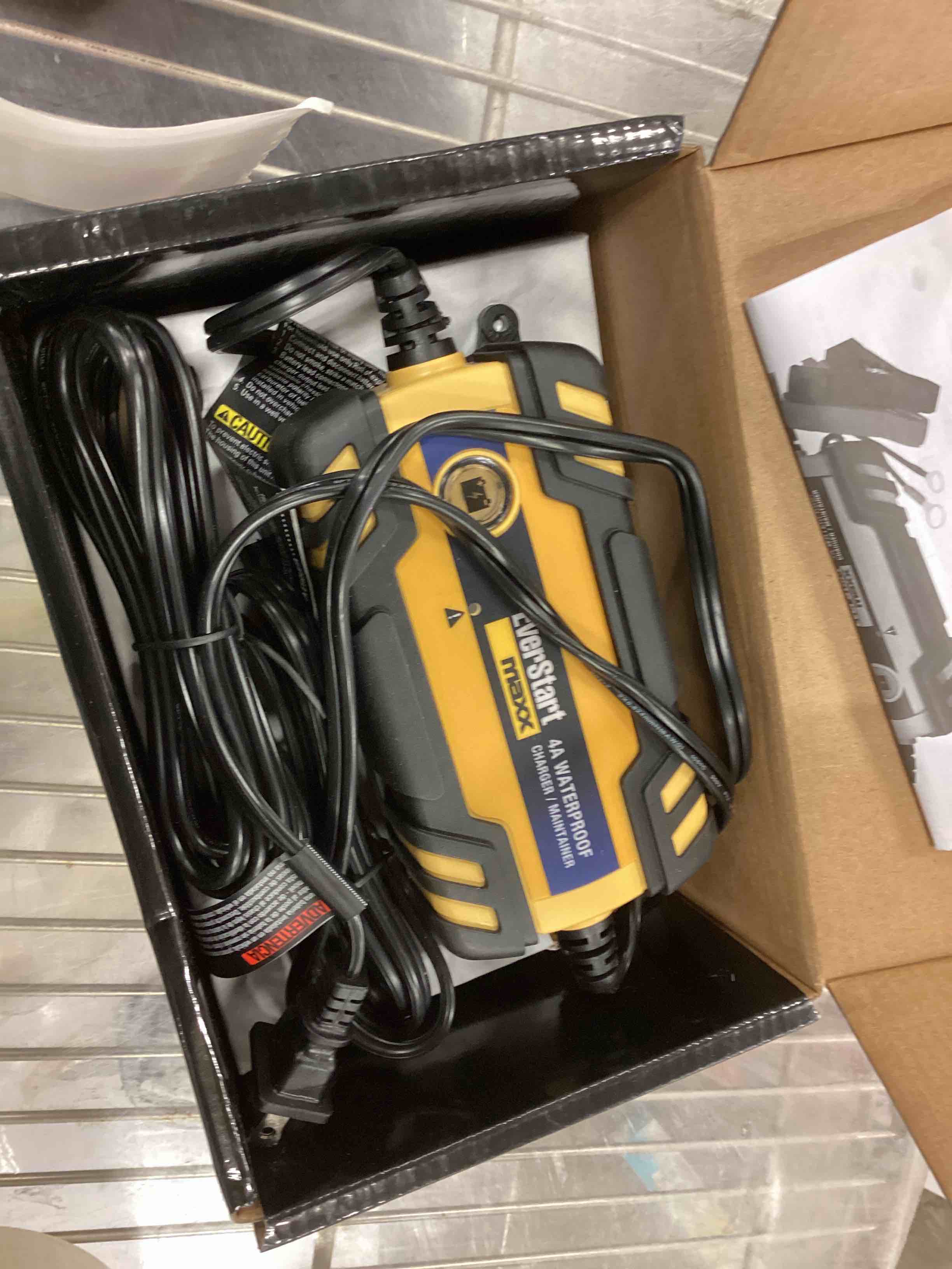 https://s3.amazonaws.com/lotting-images-prod/bidfta/RED6289873_1715718557301.jpeg