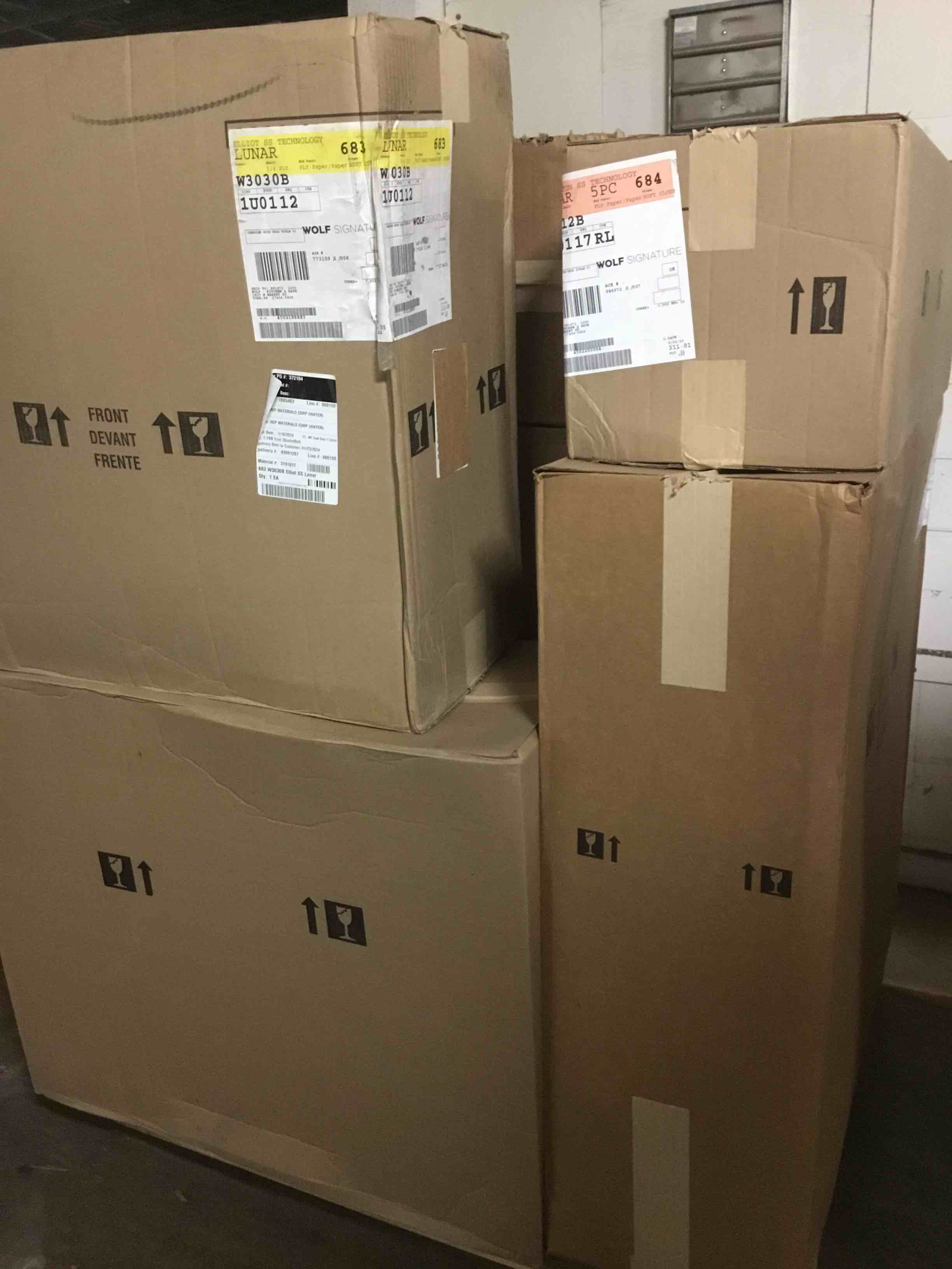 https://s3.amazonaws.com/lotting-images-prod/bidfta/RED6294421_1713800539328.jpeg