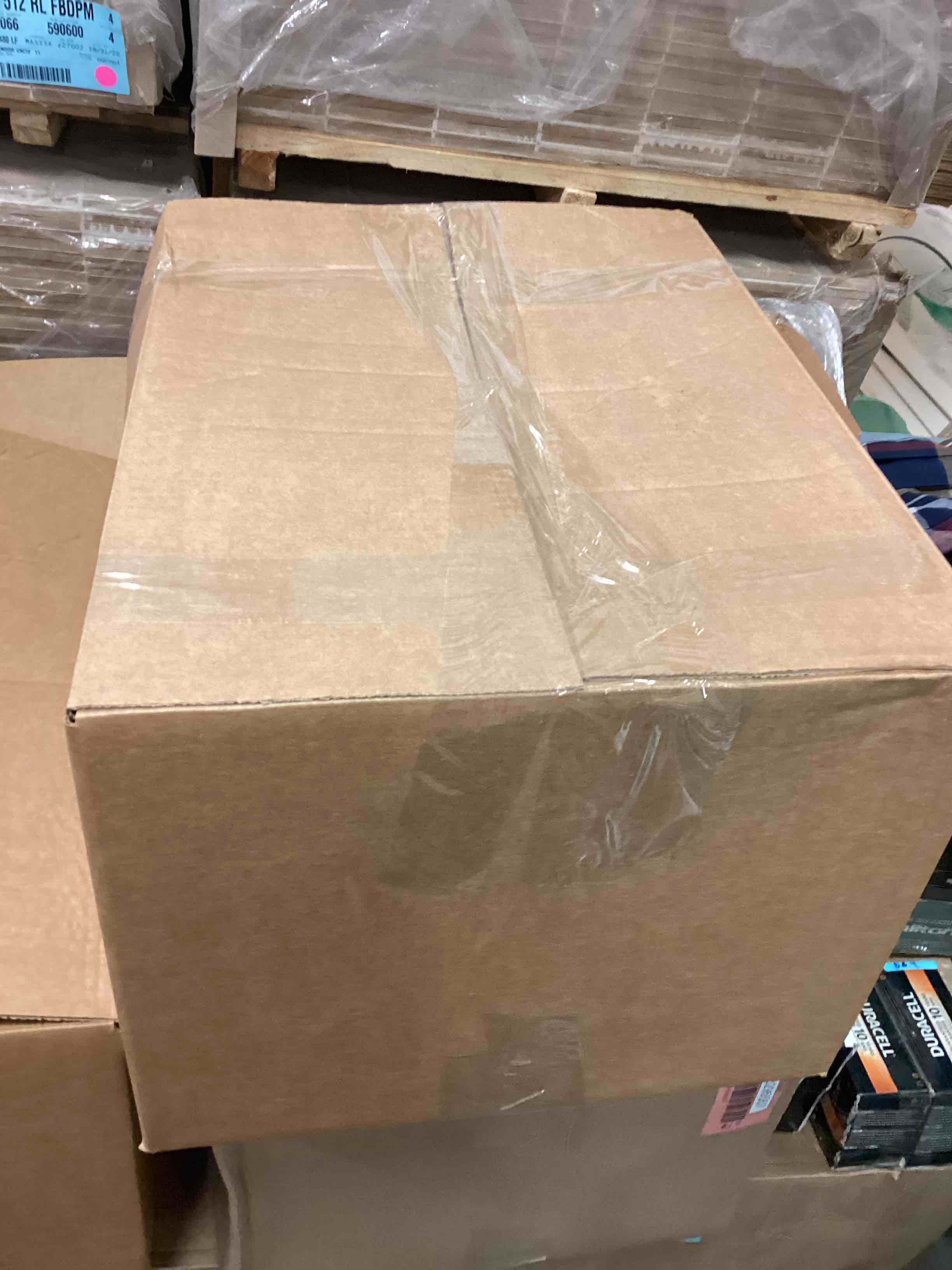 https://s3.amazonaws.com/lotting-images-prod/bidfta/RED6295572_1713795342917.jpeg