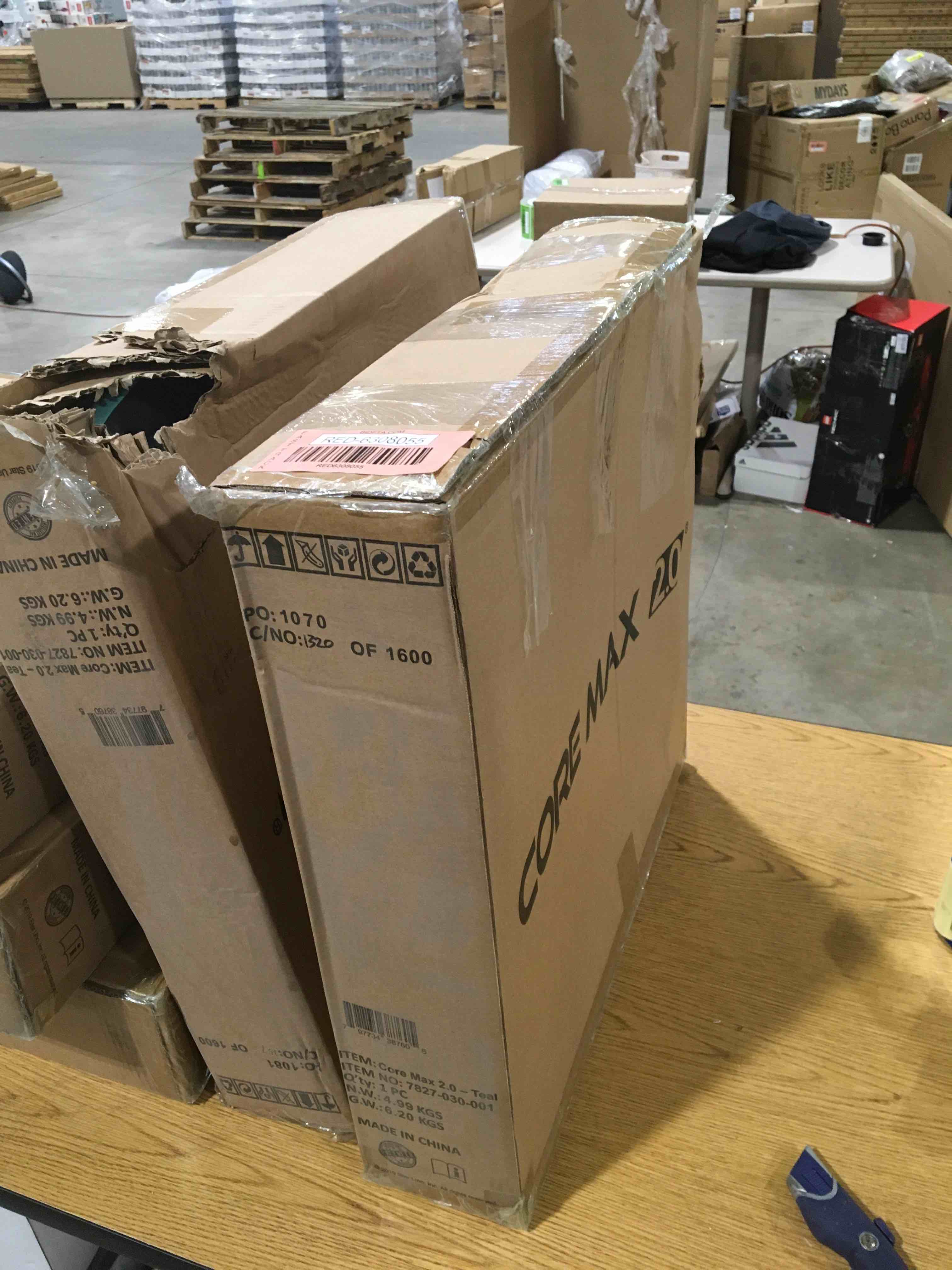 https://s3.amazonaws.com/lotting-images-prod/bidfta/RED6308056_1717419983667.jpeg