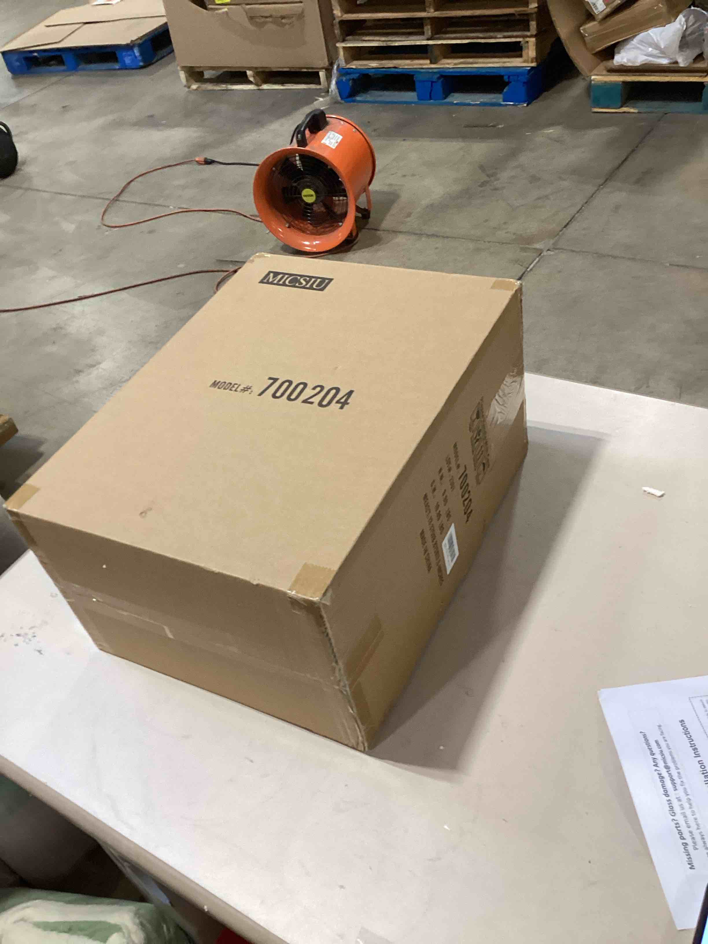 https://s3.amazonaws.com/lotting-images-prod/bidfta/RED6308207_1717502153847.jpeg