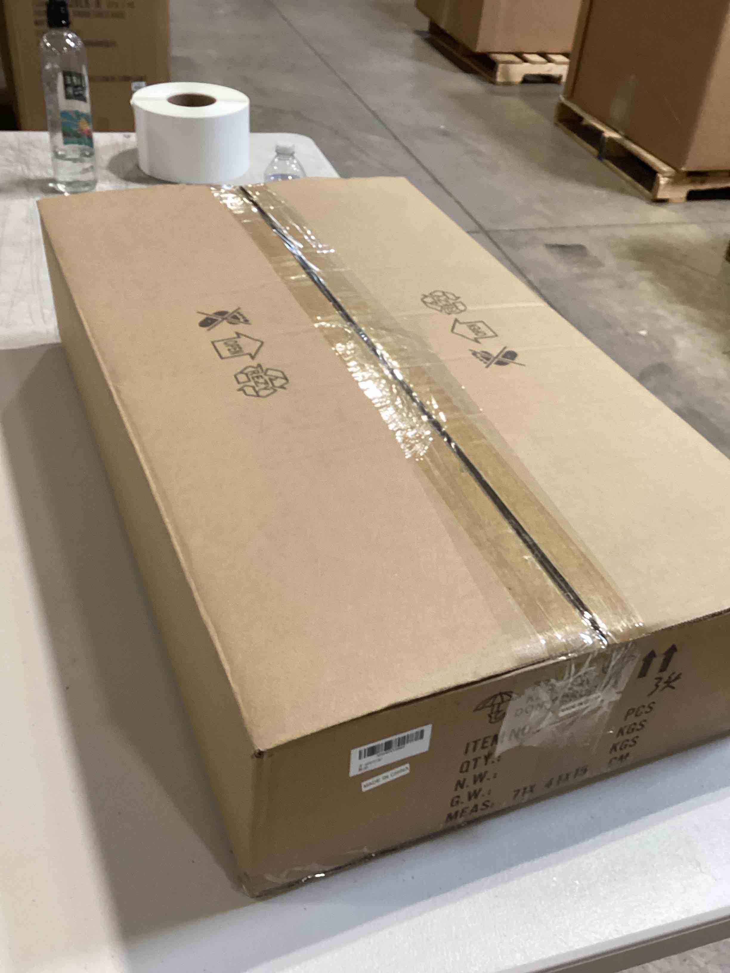 https://s3.amazonaws.com/lotting-images-prod/bidfta/RED6308883_1718823713612.jpeg