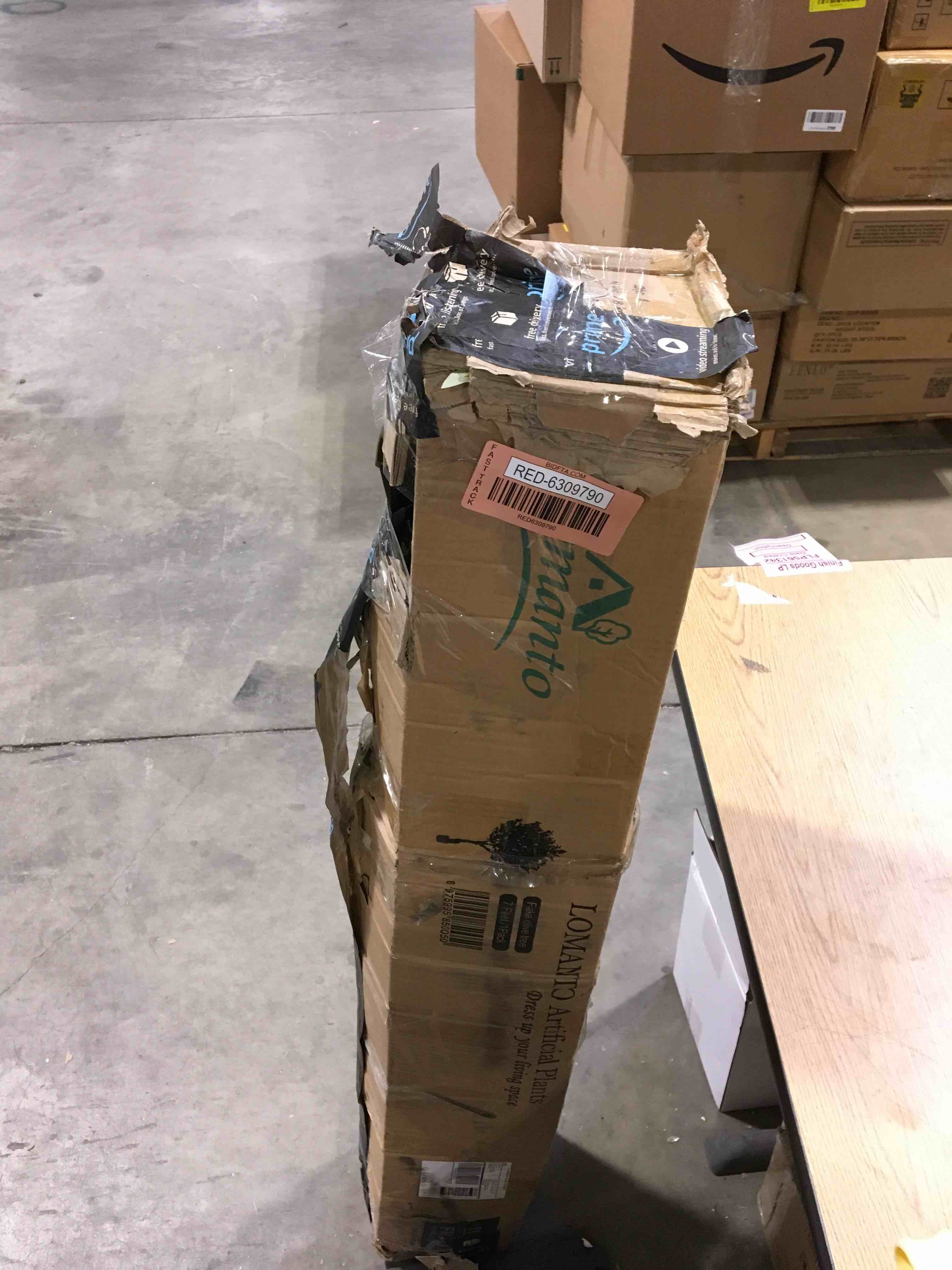 https://s3.amazonaws.com/lotting-images-prod/bidfta/RED6309790_1716209185194.jpeg