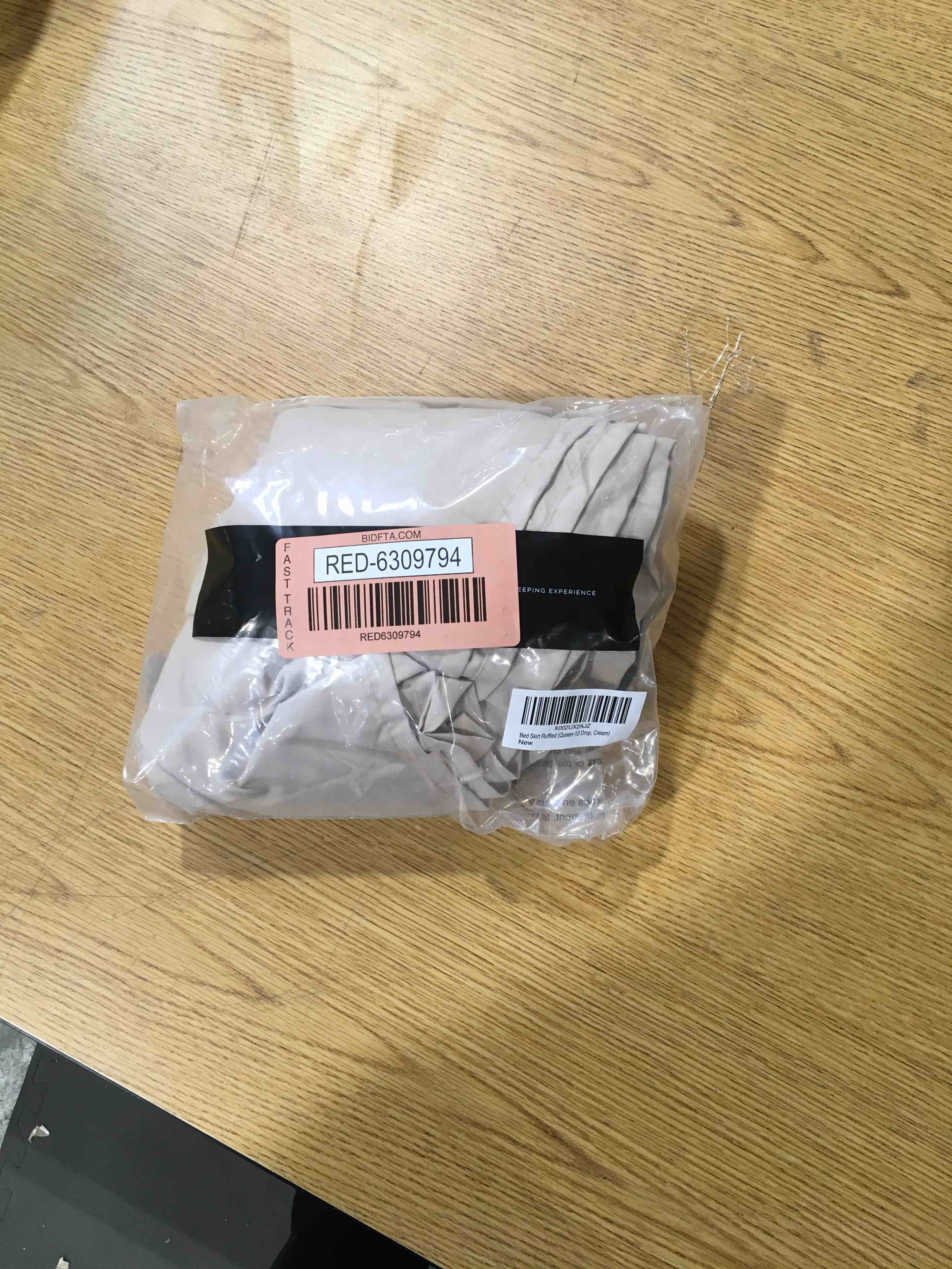 https://s3.amazonaws.com/lotting-images-prod/bidfta/RED6309794_1716210227140.jpeg