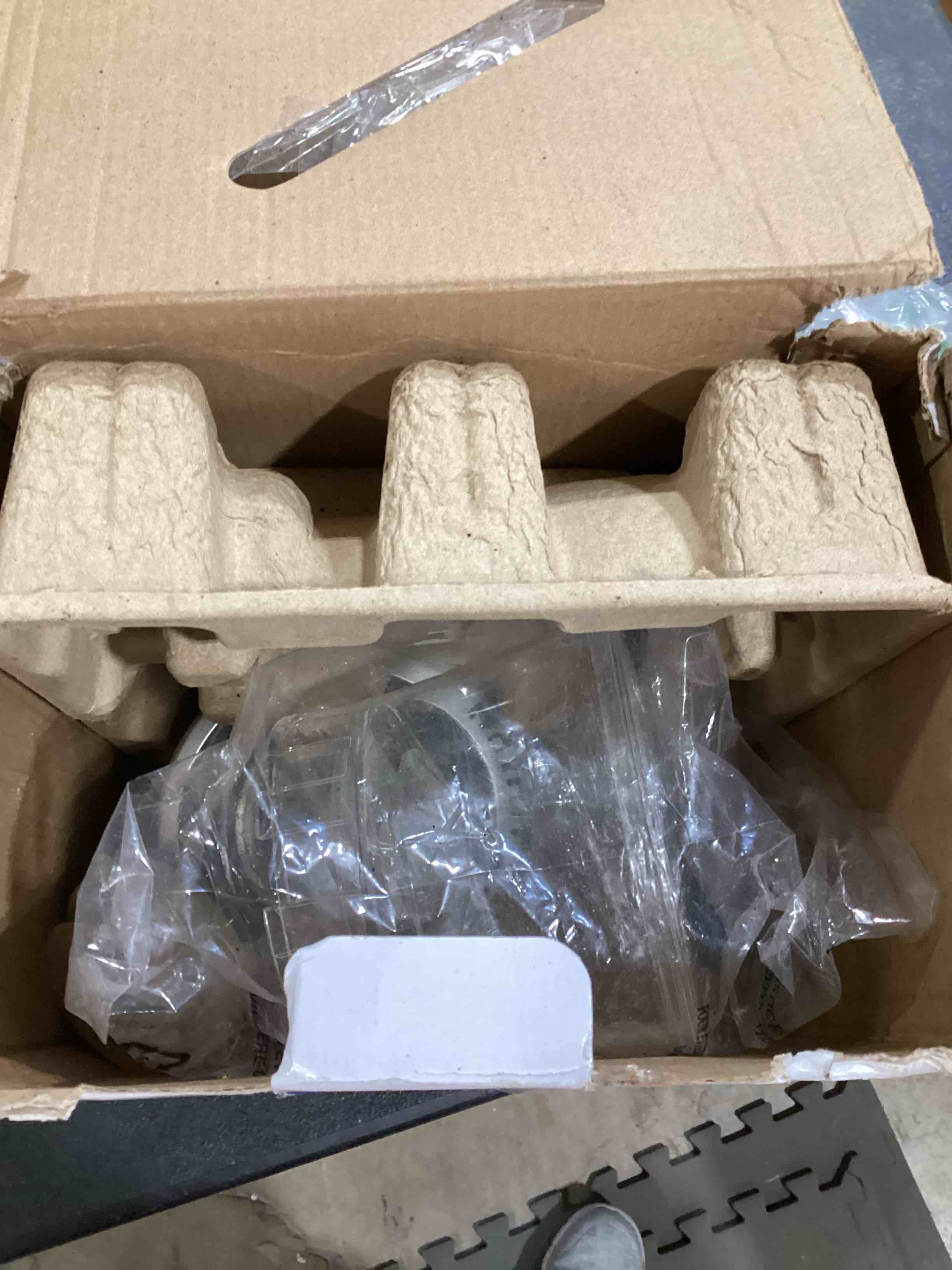 https://s3.amazonaws.com/lotting-images-prod/bidfta/RED6311118_1717772494640.jpeg