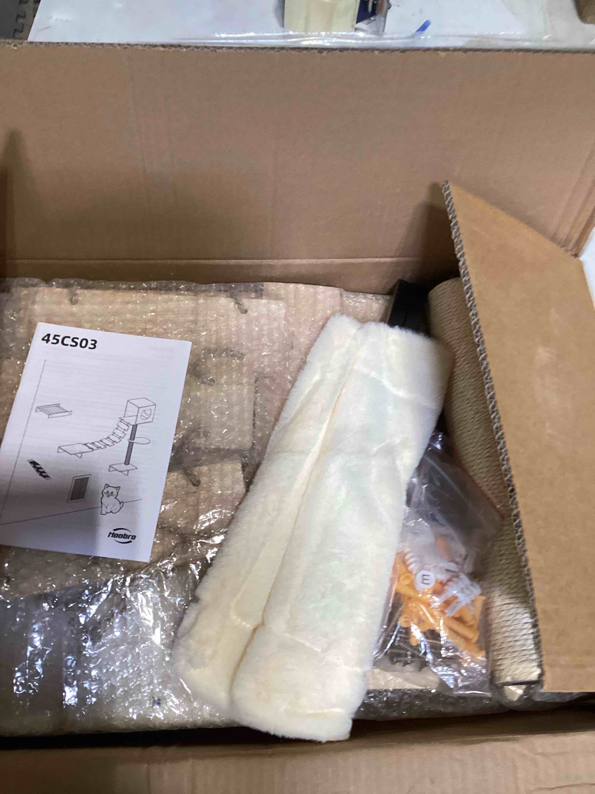 https://s3.amazonaws.com/lotting-images-prod/bidfta/RED6313303_1728585215348.jpeg