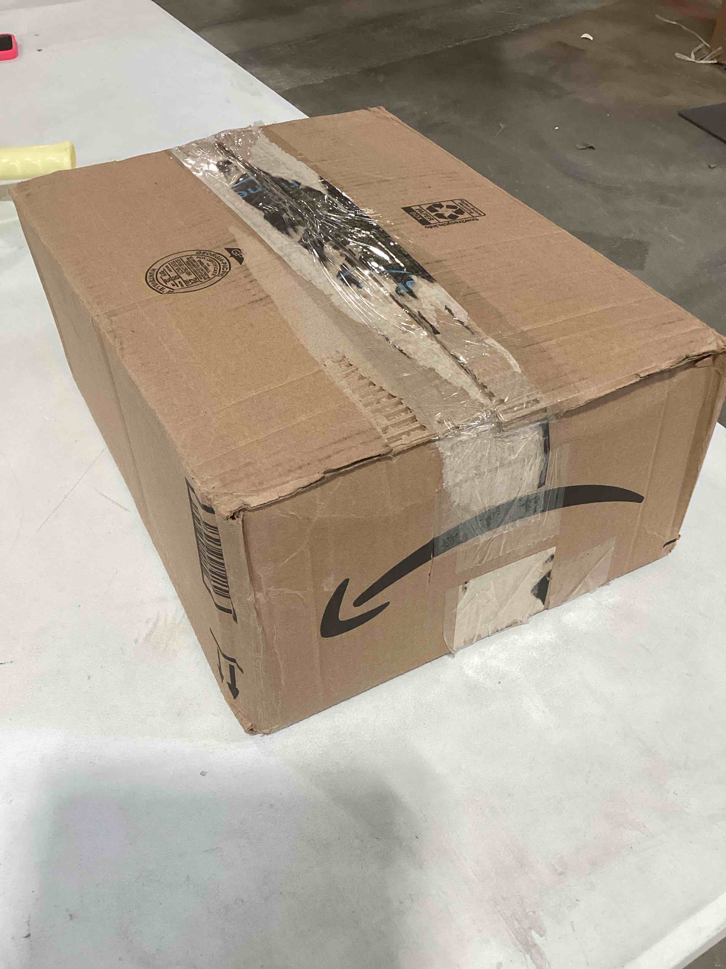 https://s3.amazonaws.com/lotting-images-prod/bidfta/RED6314362_1716225034882.jpeg