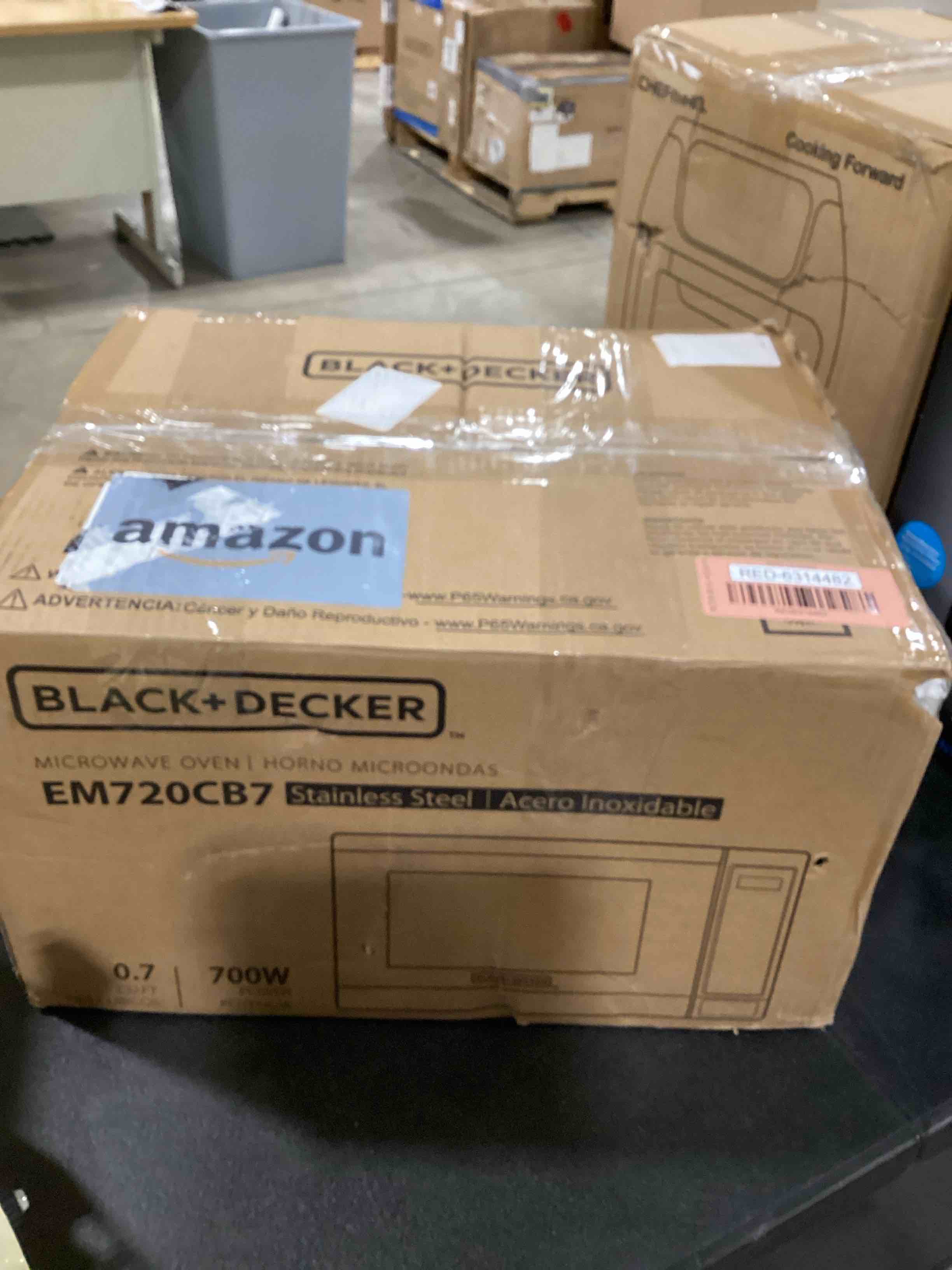 https://s3.amazonaws.com/lotting-images-prod/bidfta/RED6314482_1716897833960.jpeg