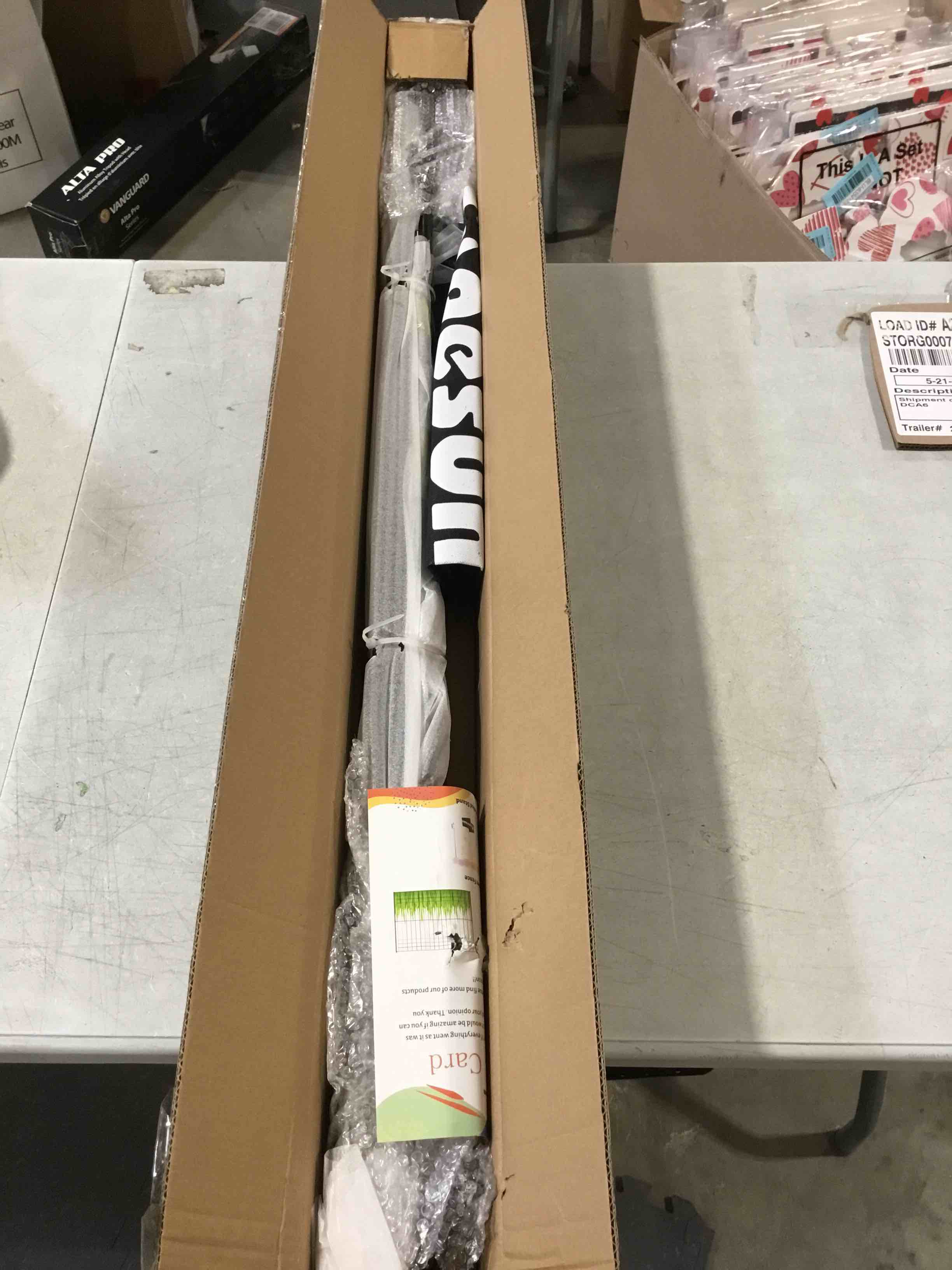 https://s3.amazonaws.com/lotting-images-prod/bidfta/RED6314662_1717507959751.jpeg