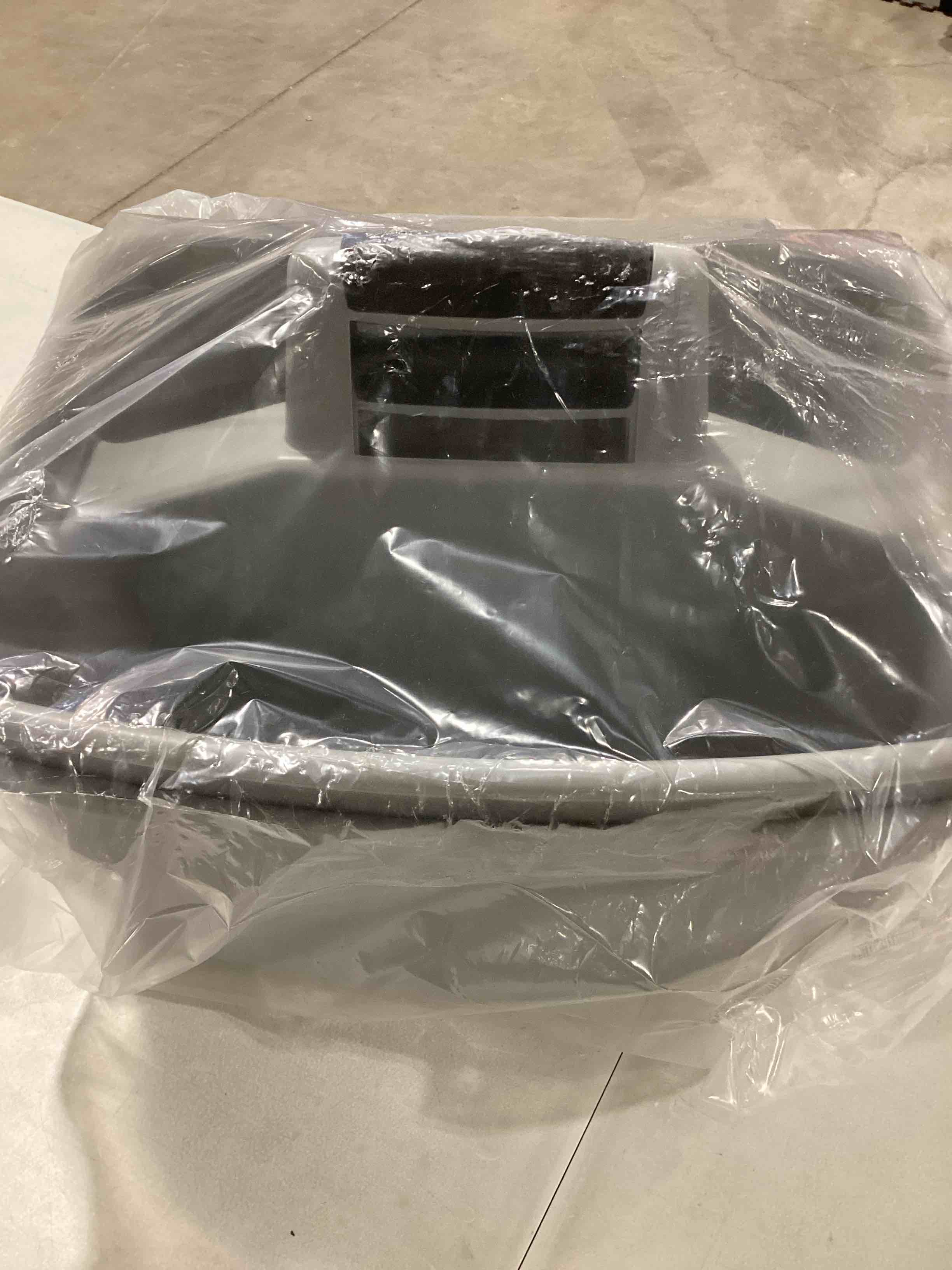 https://s3.amazonaws.com/lotting-images-prod/bidfta/RED6314755_1717590928532.jpeg