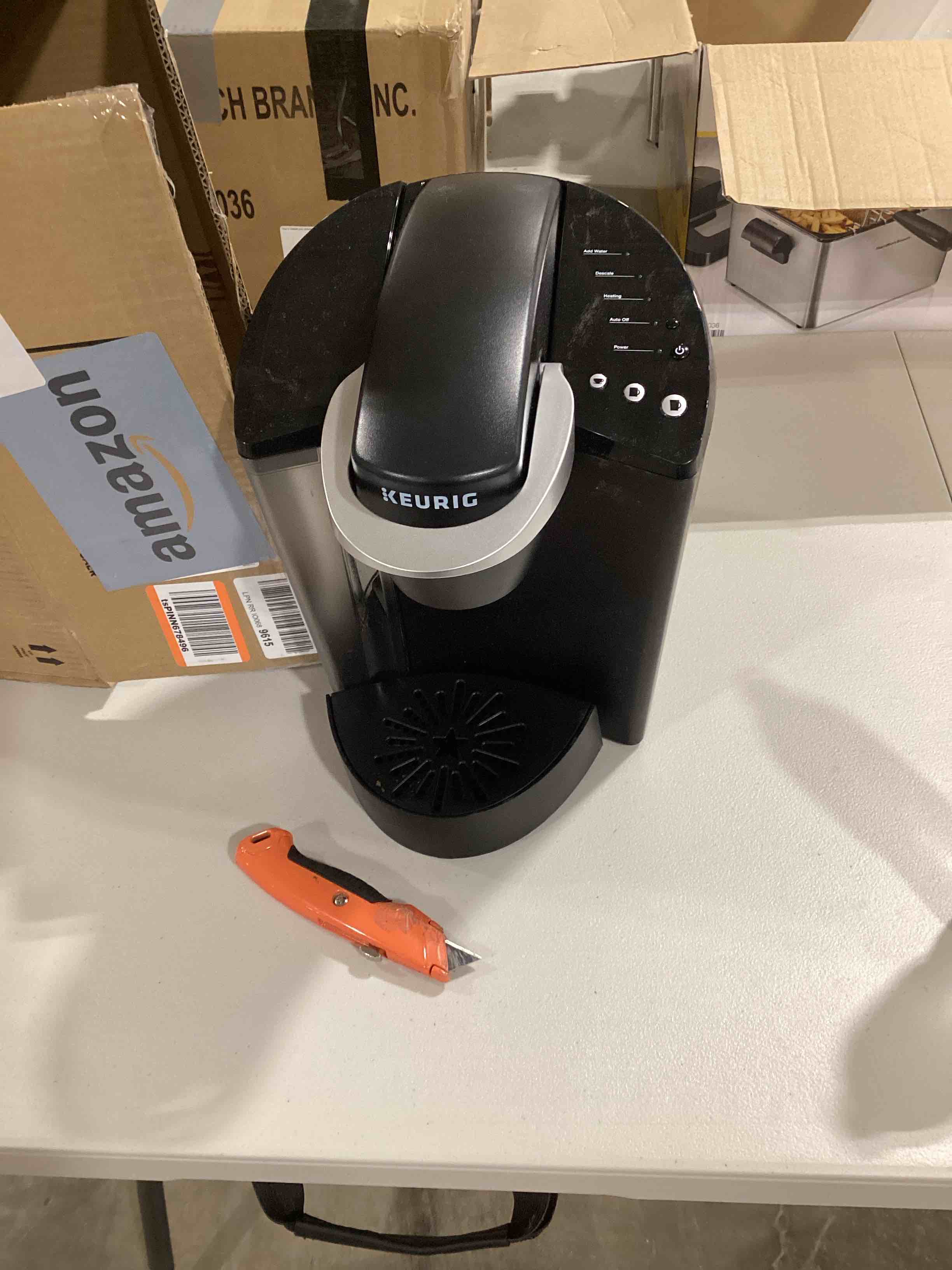 https://s3.amazonaws.com/lotting-images-prod/bidfta/RED6315008_1718025499062.jpeg