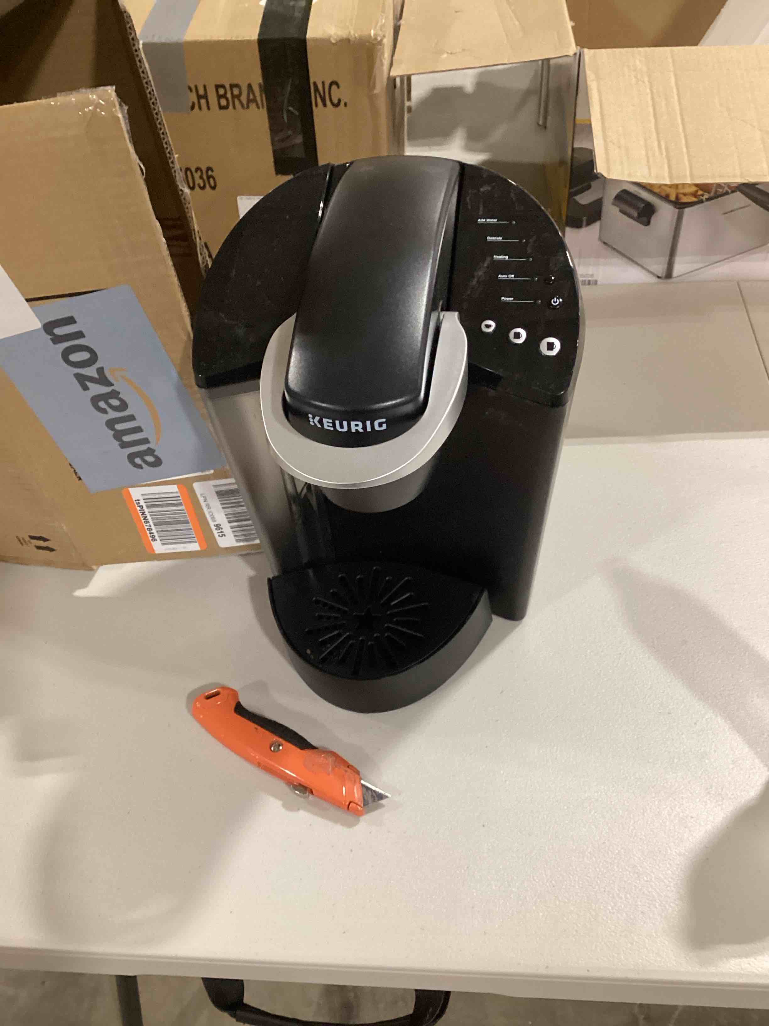 https://s3.amazonaws.com/lotting-images-prod/bidfta/RED6315008_1718025501219.jpeg