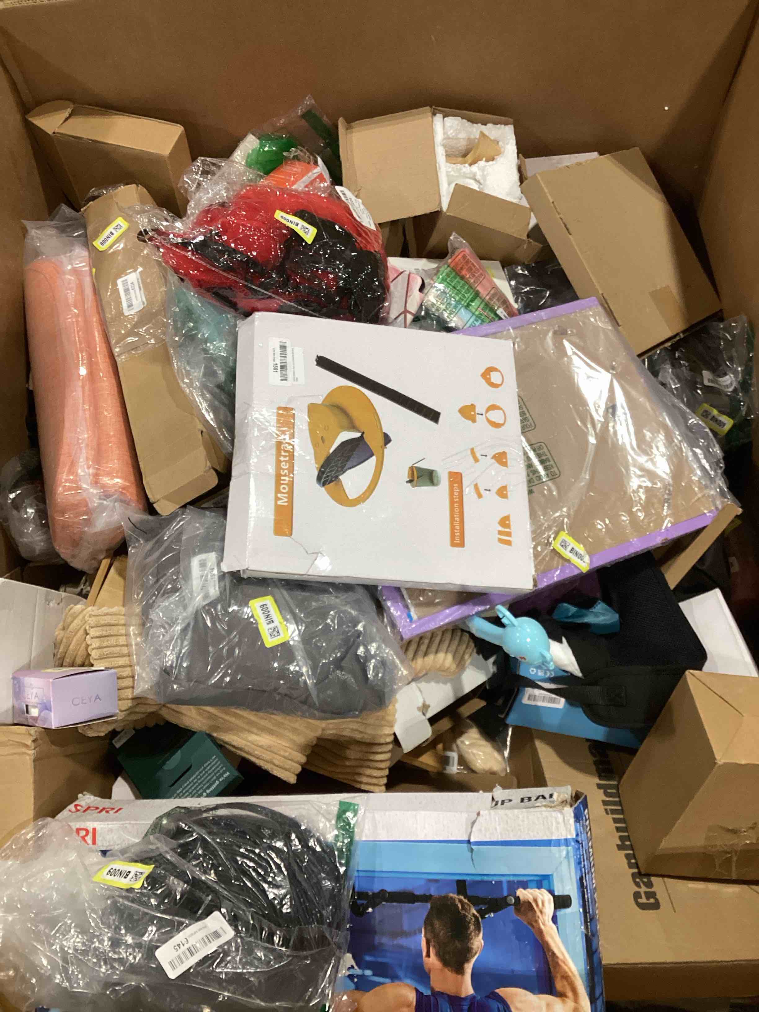 https://s3.amazonaws.com/lotting-images-prod/bidfta/RED6317027_1716595572164.jpeg