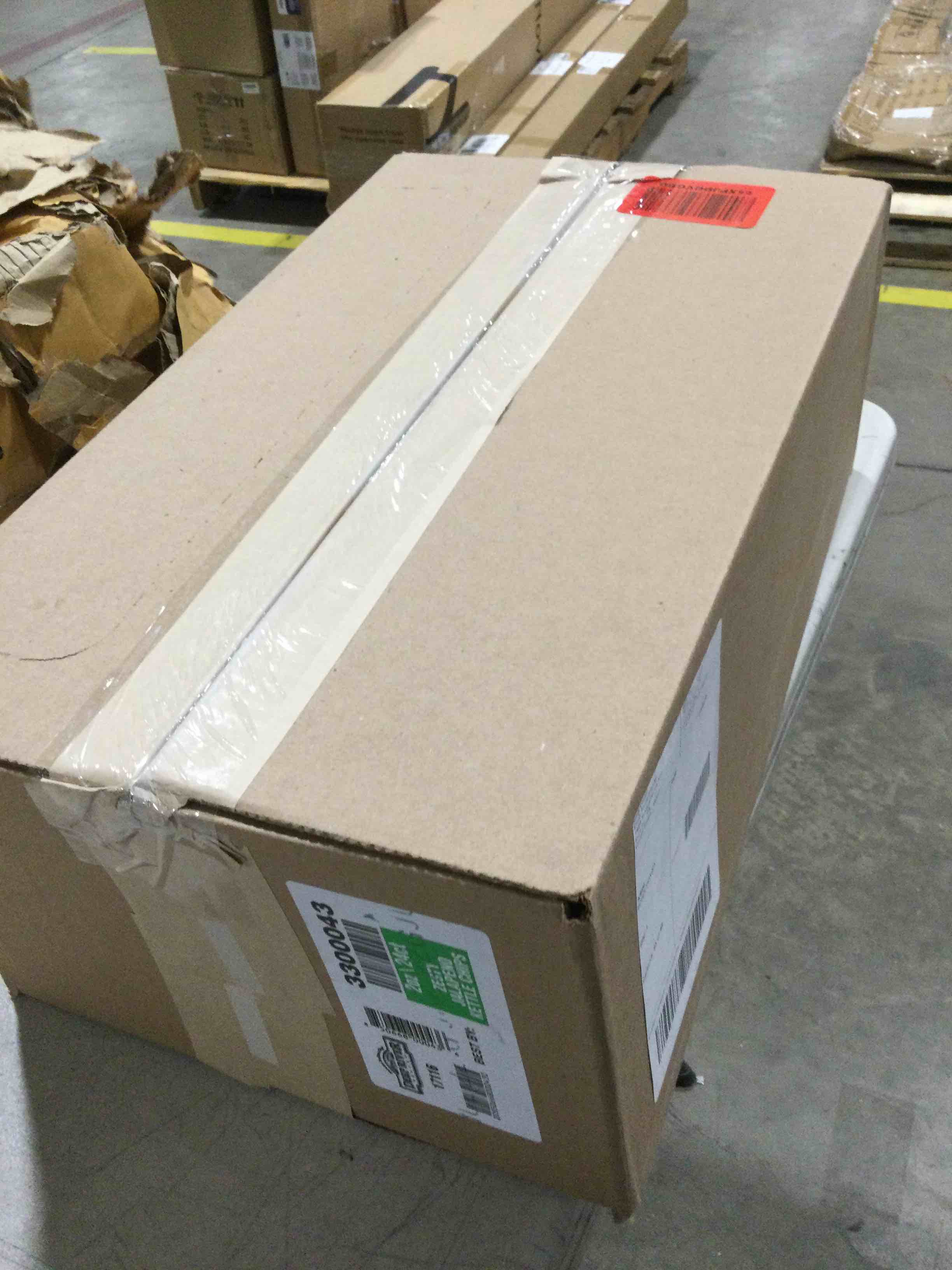 https://s3.amazonaws.com/lotting-images-prod/bidfta/RED6317472_1723807669884.jpeg