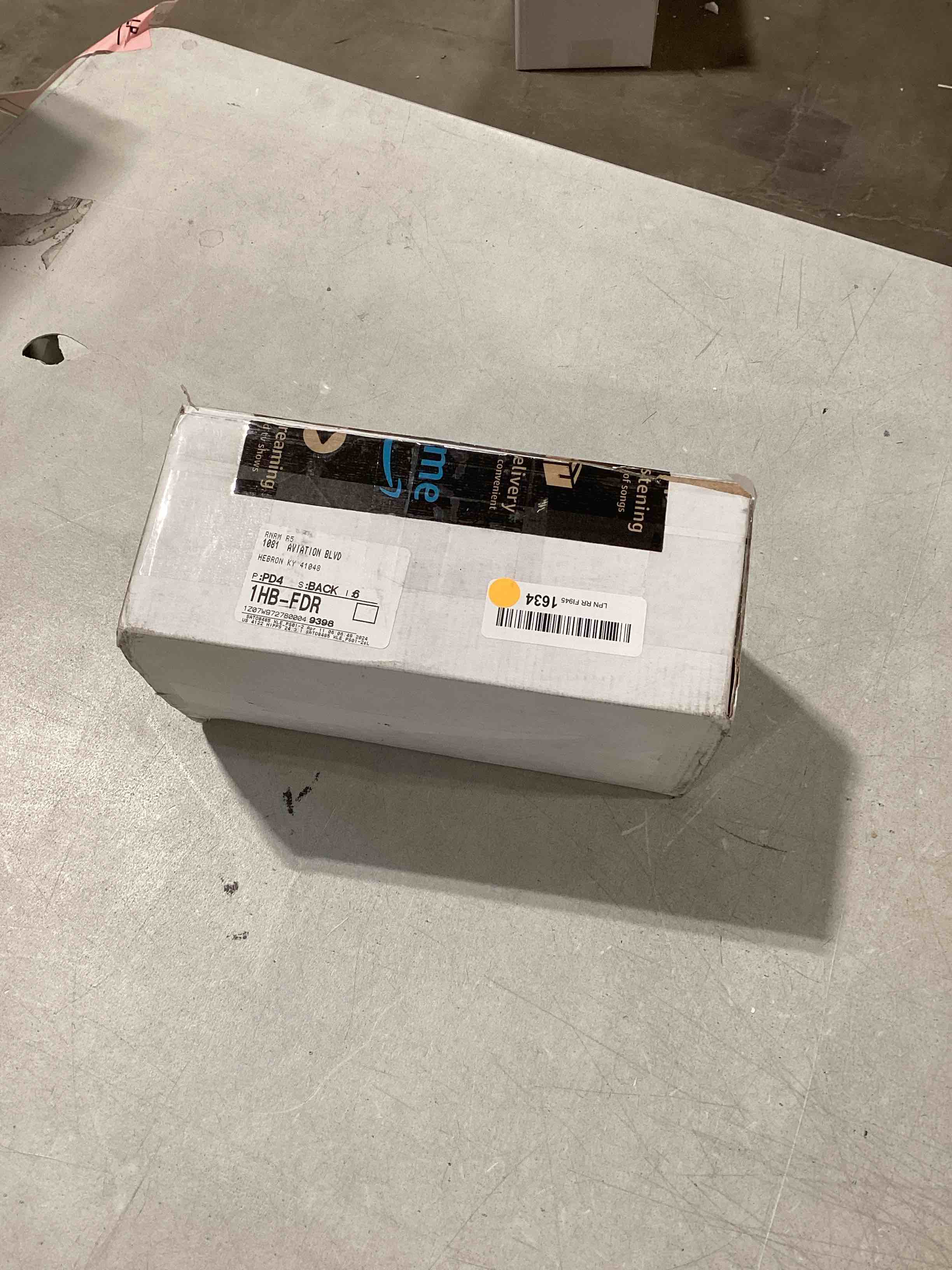 https://s3.amazonaws.com/lotting-images-prod/bidfta/RED6318657_1715949096325.jpeg