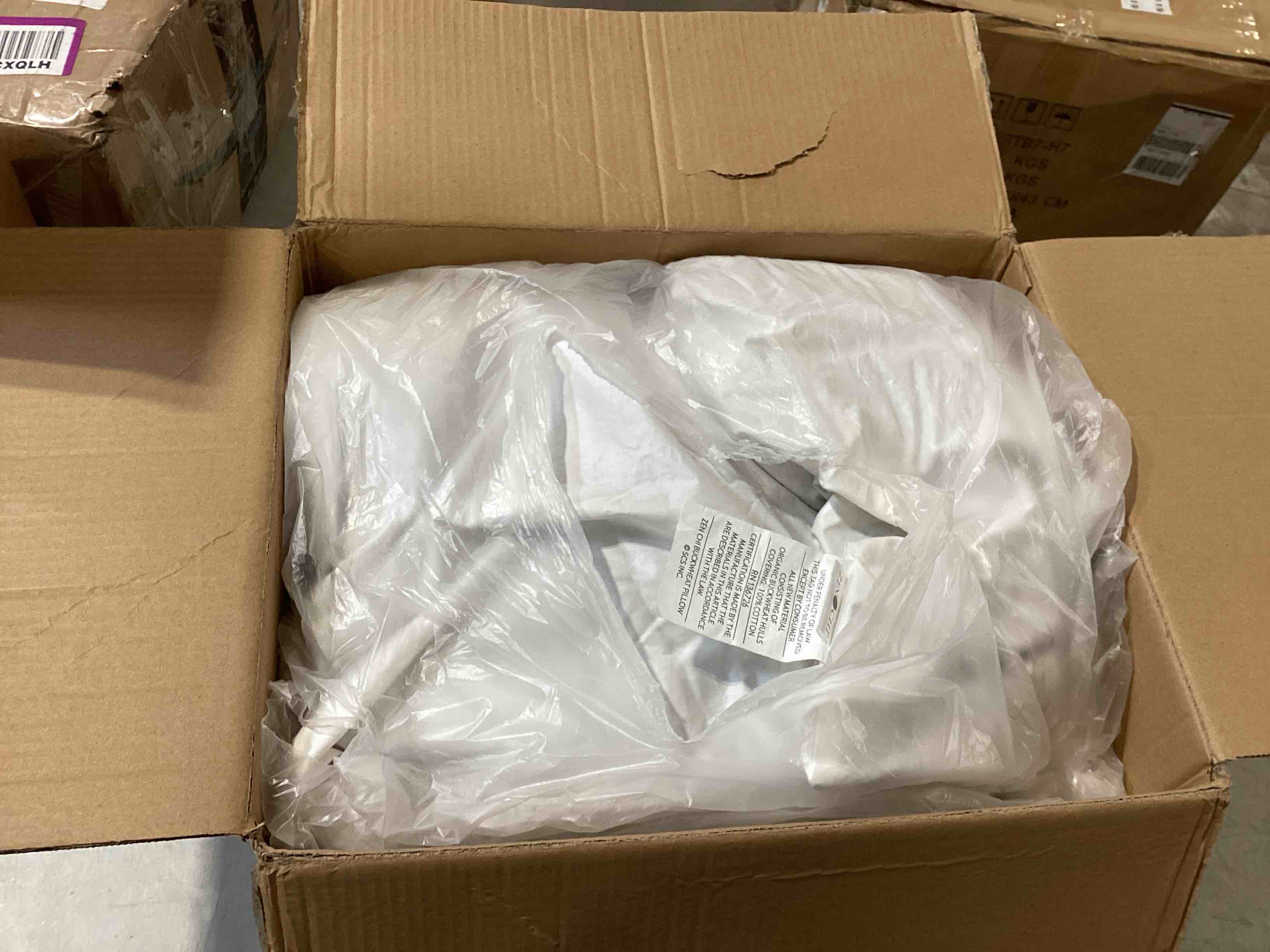 https://s3.amazonaws.com/lotting-images-prod/bidfta/RED6318722_1715973141860.jpeg