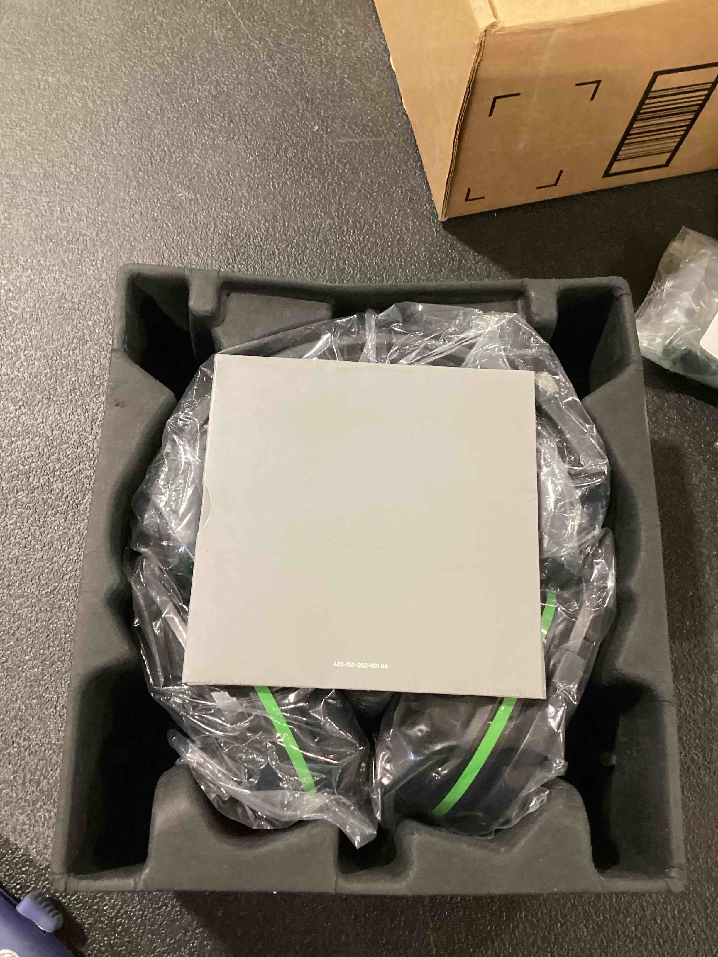 https://s3.amazonaws.com/lotting-images-prod/bidfta/RED6319129_1716983129433.jpeg
