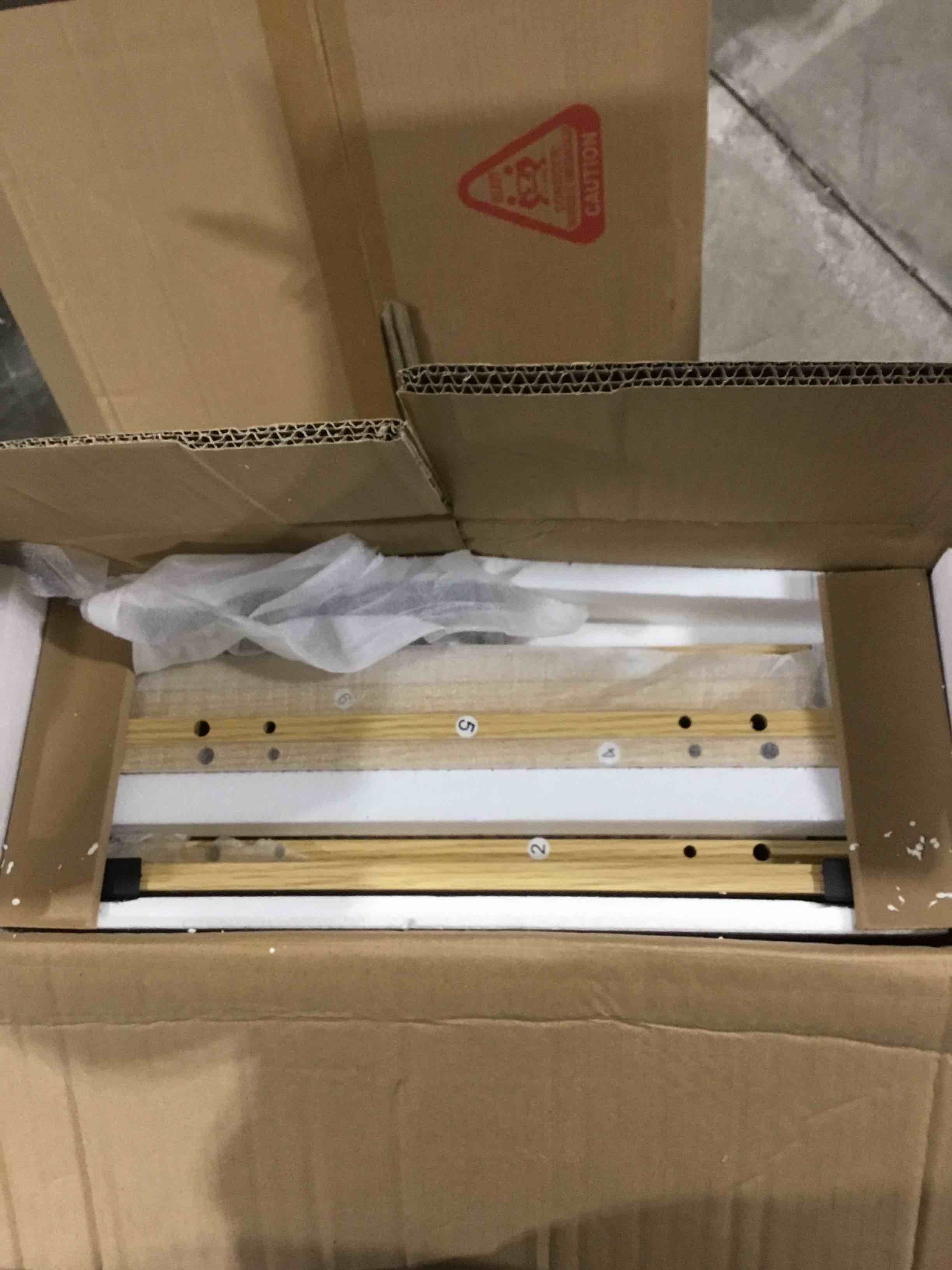 https://s3.amazonaws.com/lotting-images-prod/bidfta/RED6319308_1717414457745.jpeg