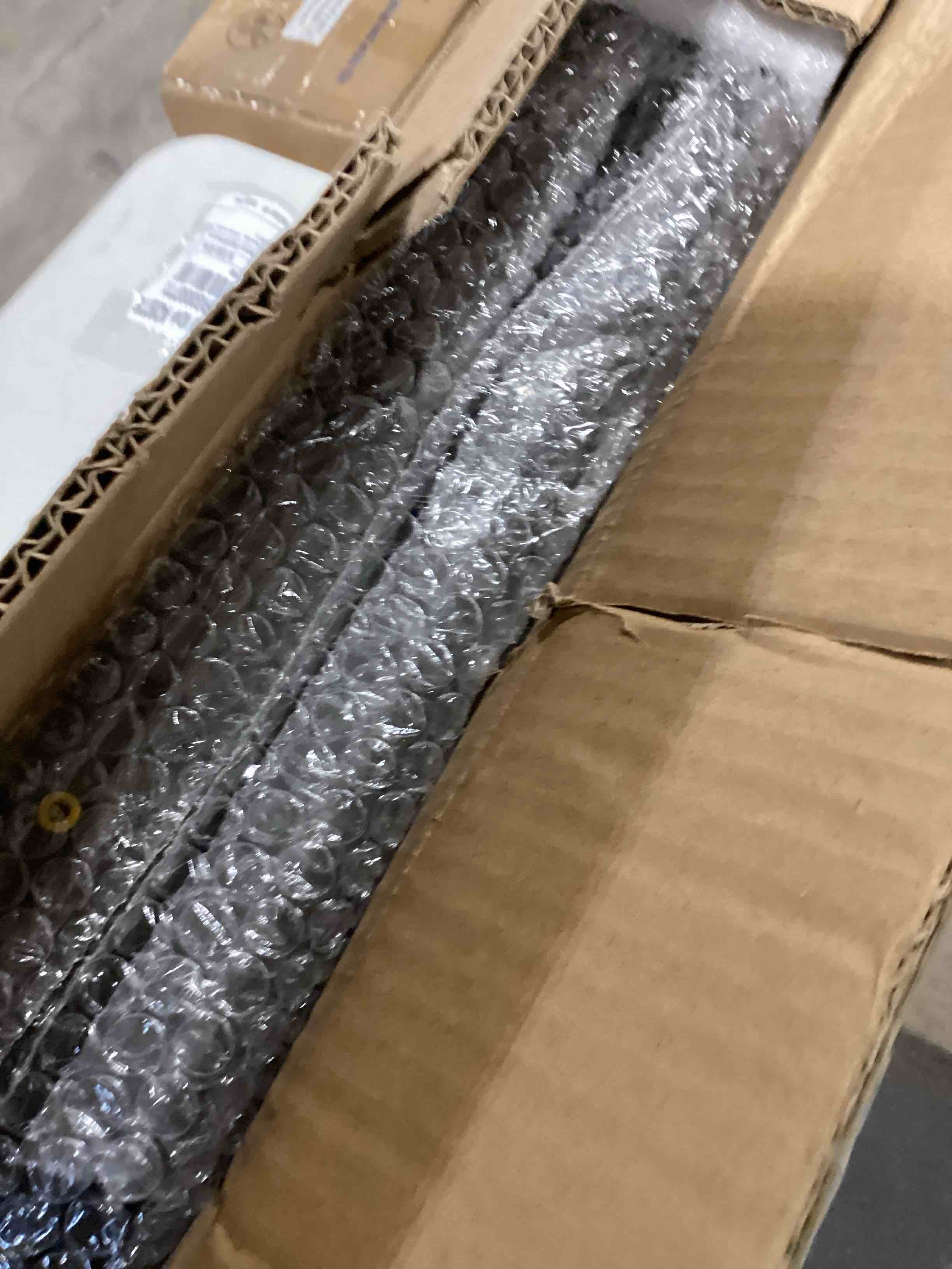 https://s3.amazonaws.com/lotting-images-prod/bidfta/RED6319603_1717592104736.jpeg