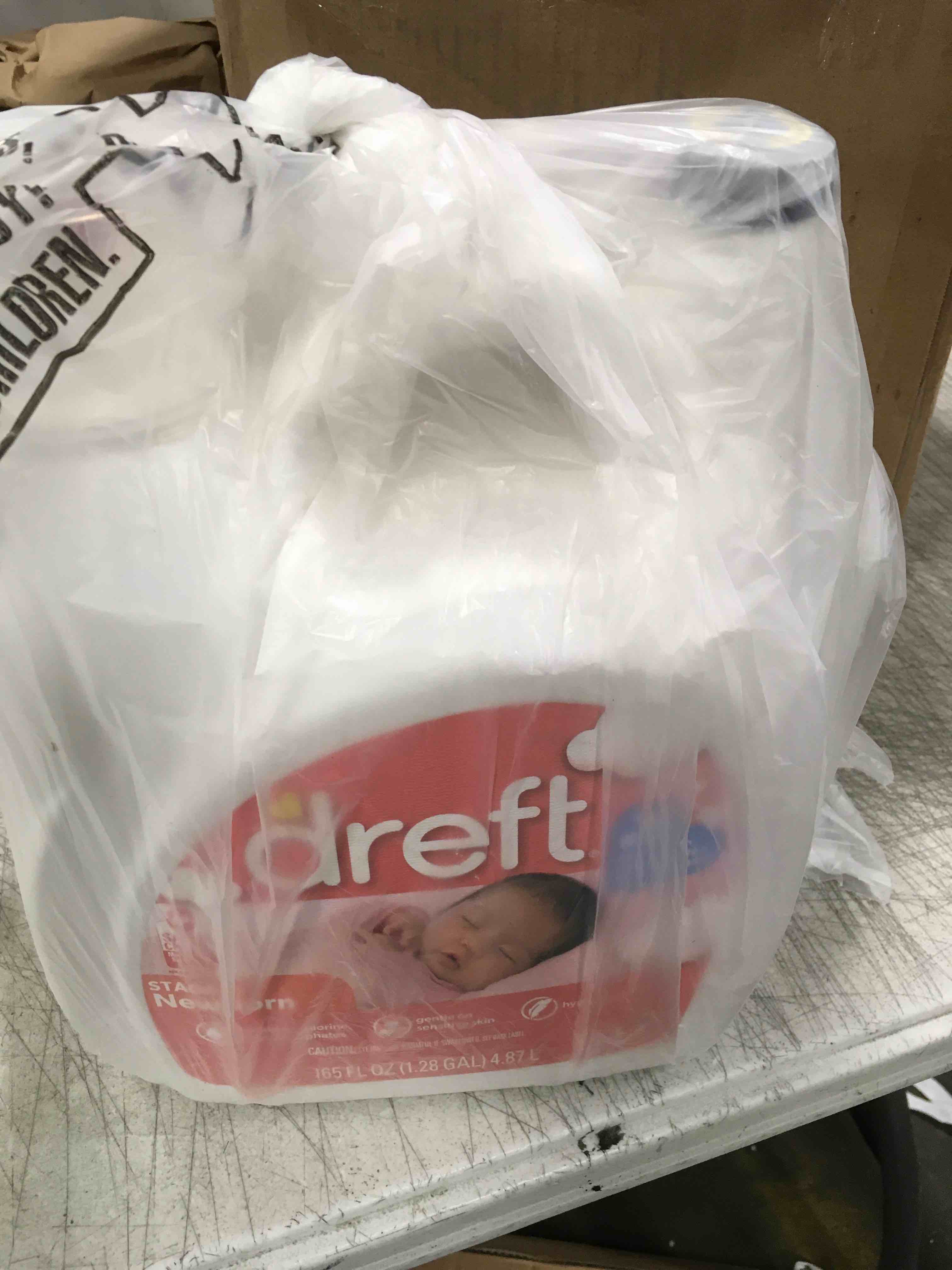 https://s3.amazonaws.com/lotting-images-prod/bidfta/RED6320532_1712774991844.jpeg