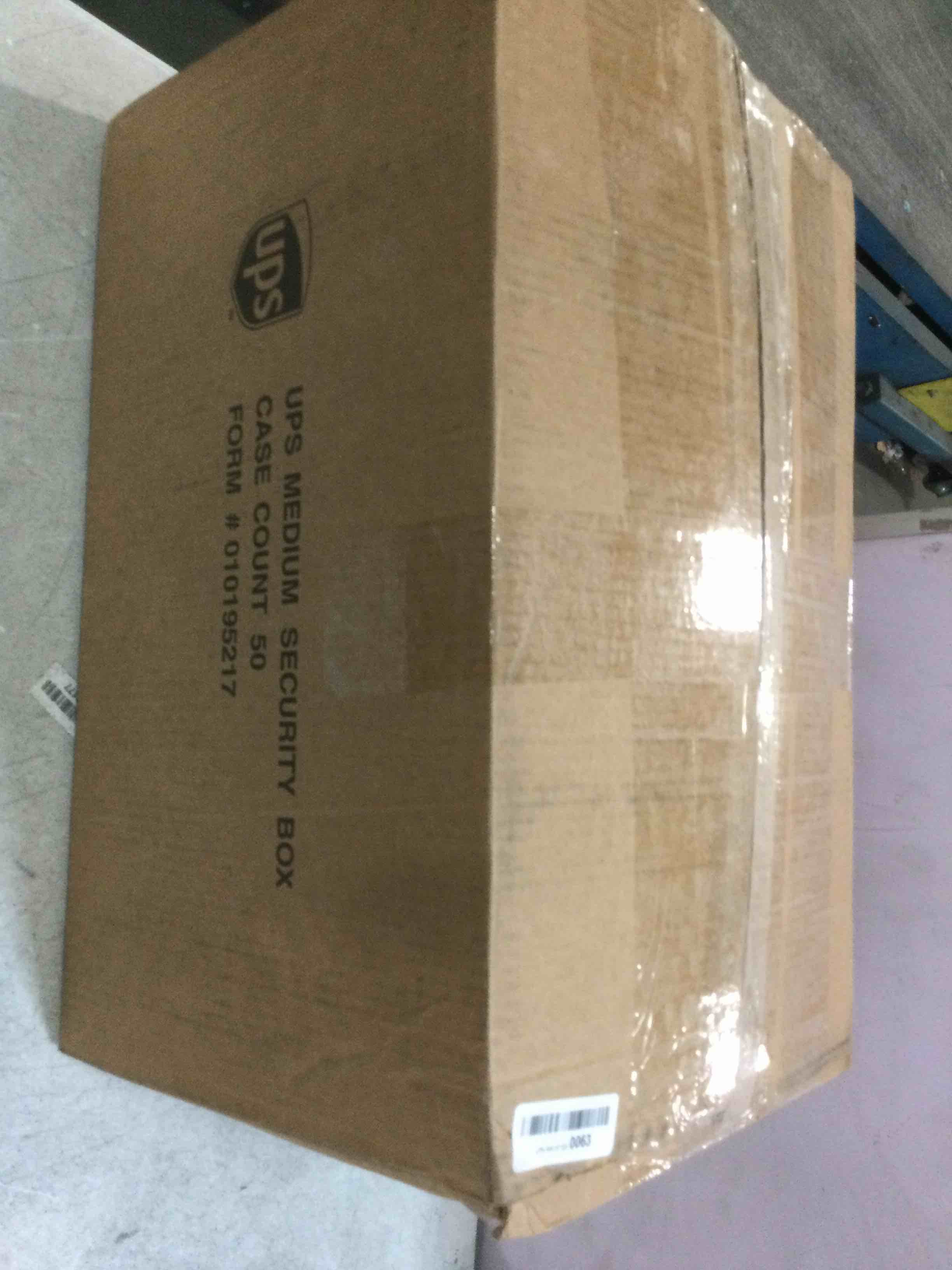 https://s3.amazonaws.com/lotting-images-prod/bidfta/RED6320854_1712922853928.jpeg