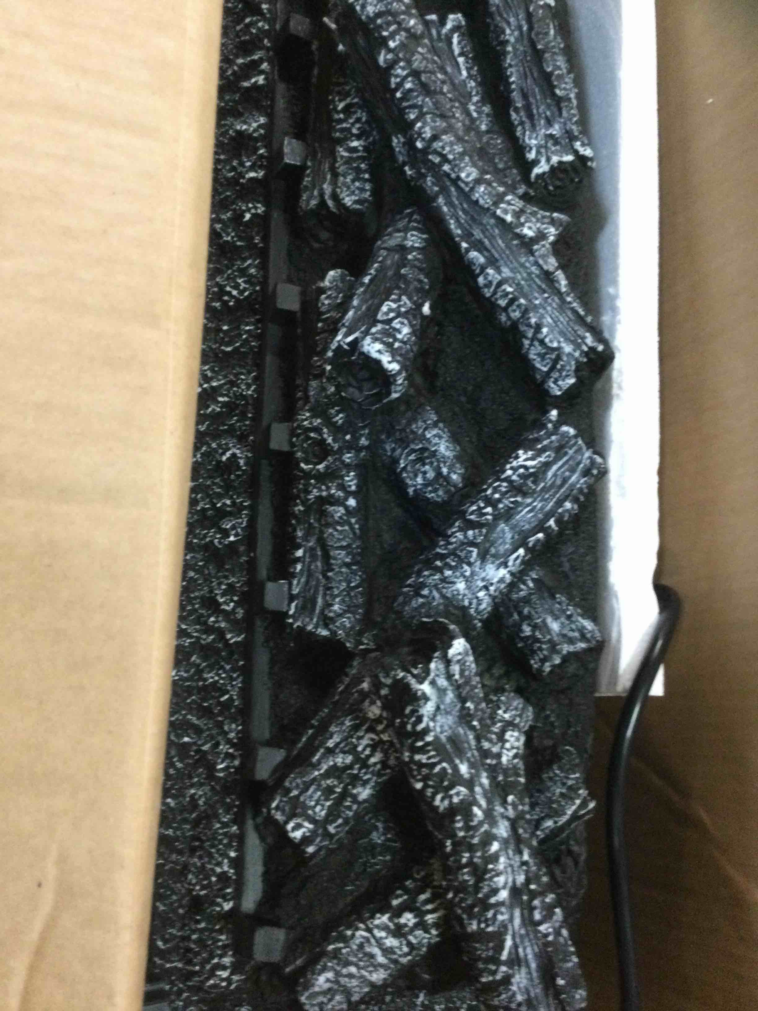 https://s3.amazonaws.com/lotting-images-prod/bidfta/RED6321175_1713186977547.jpeg