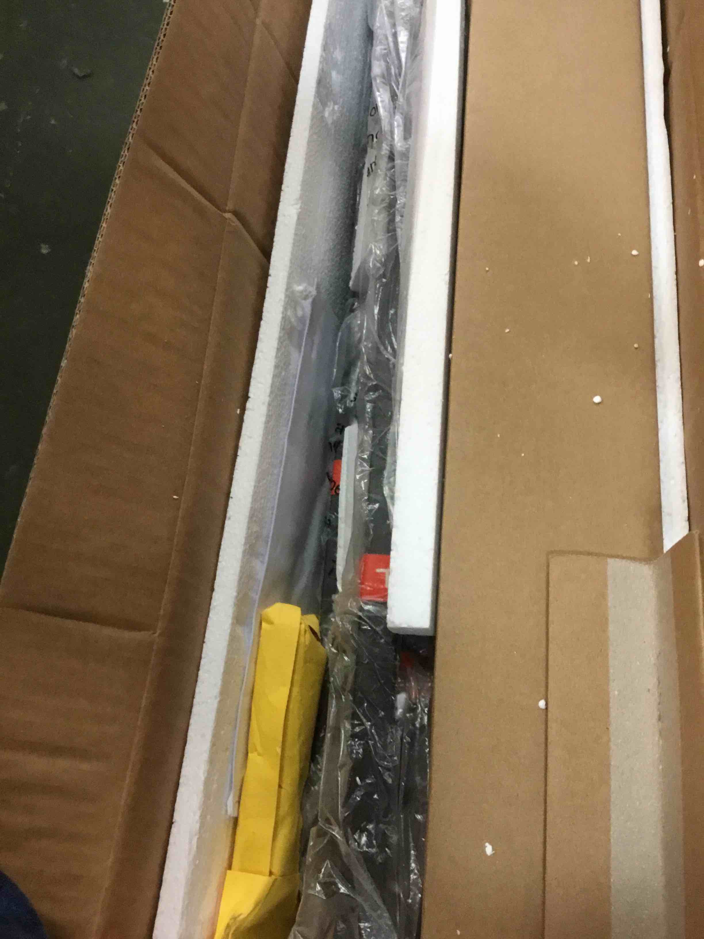 https://s3.amazonaws.com/lotting-images-prod/bidfta/RED6321307_1713206306554.jpeg