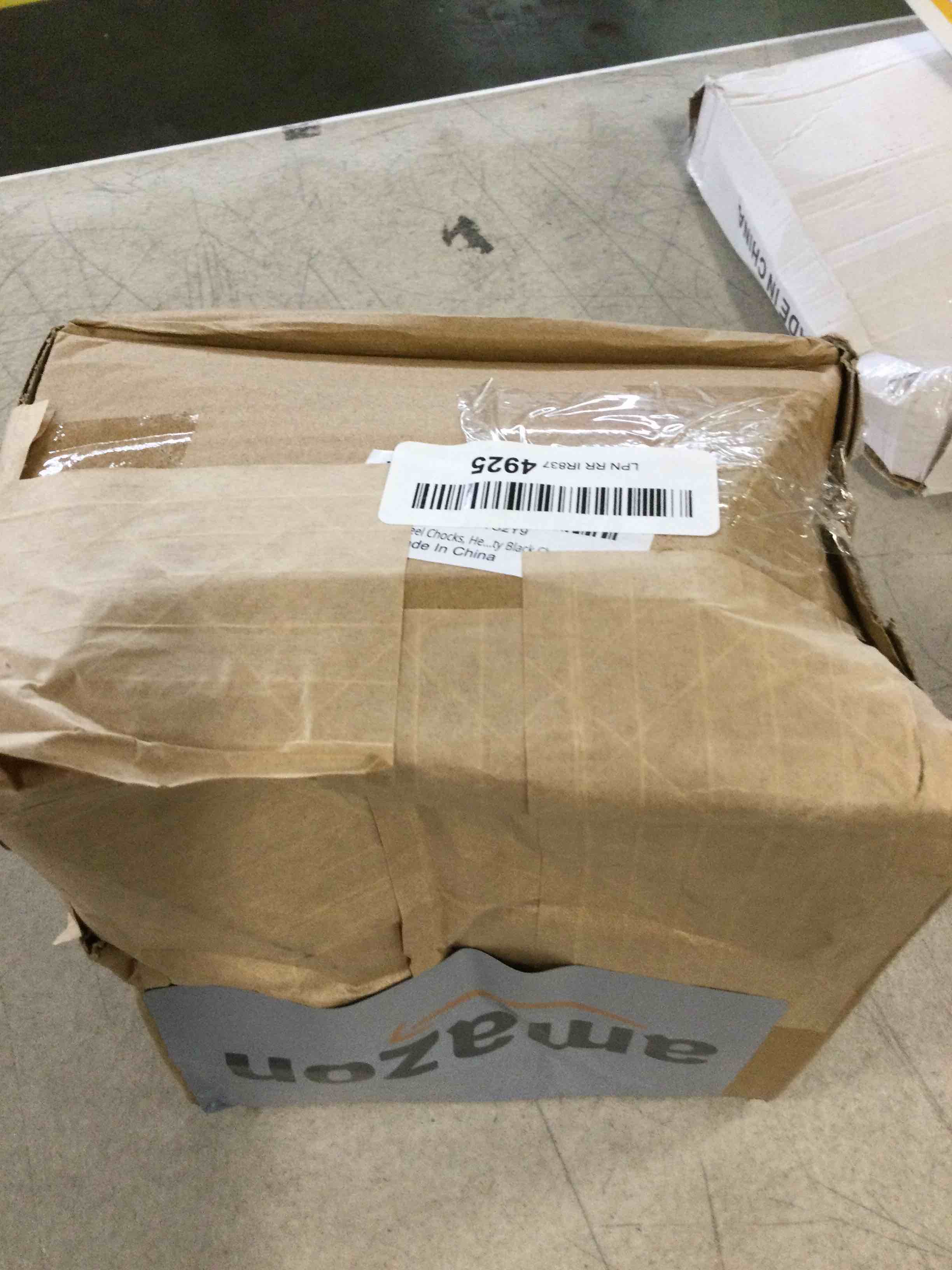 https://s3.amazonaws.com/lotting-images-prod/bidfta/RED6322174_1716556966912.jpeg