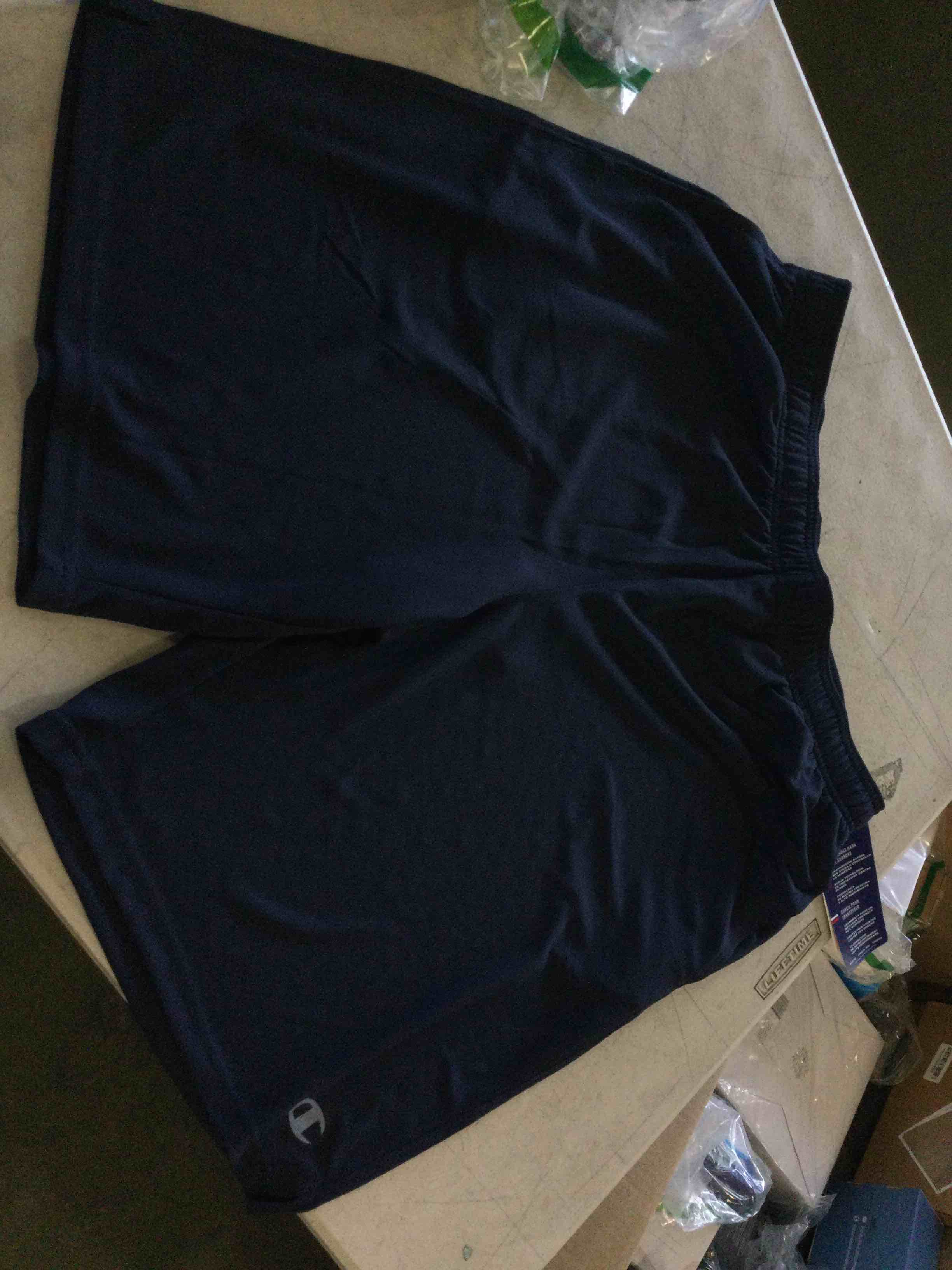 https://s3.amazonaws.com/lotting-images-prod/bidfta/RED6322459_1716902485387.jpeg