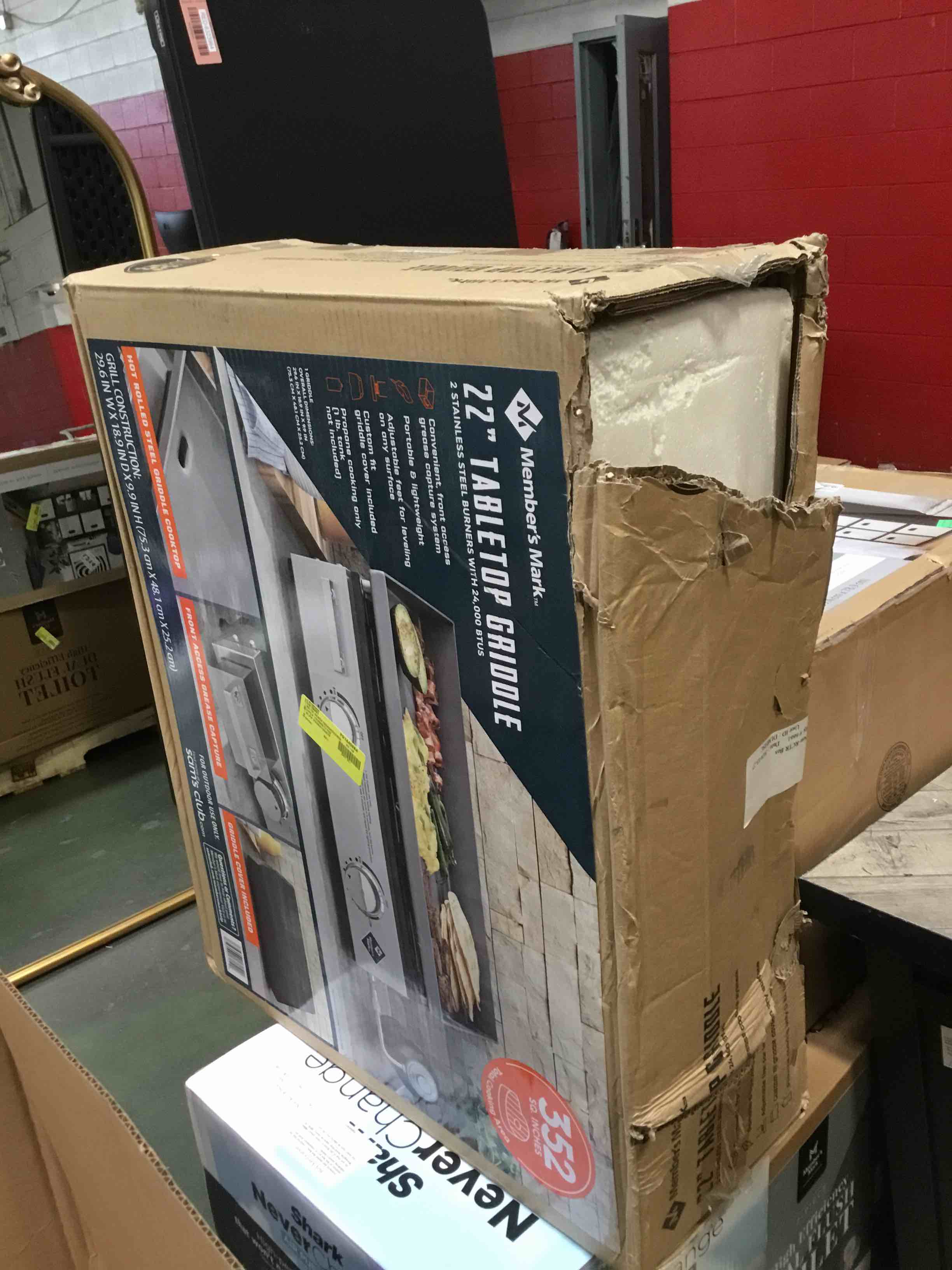 https://s3.amazonaws.com/lotting-images-prod/bidfta/RED6323997_1713467507922.jpeg