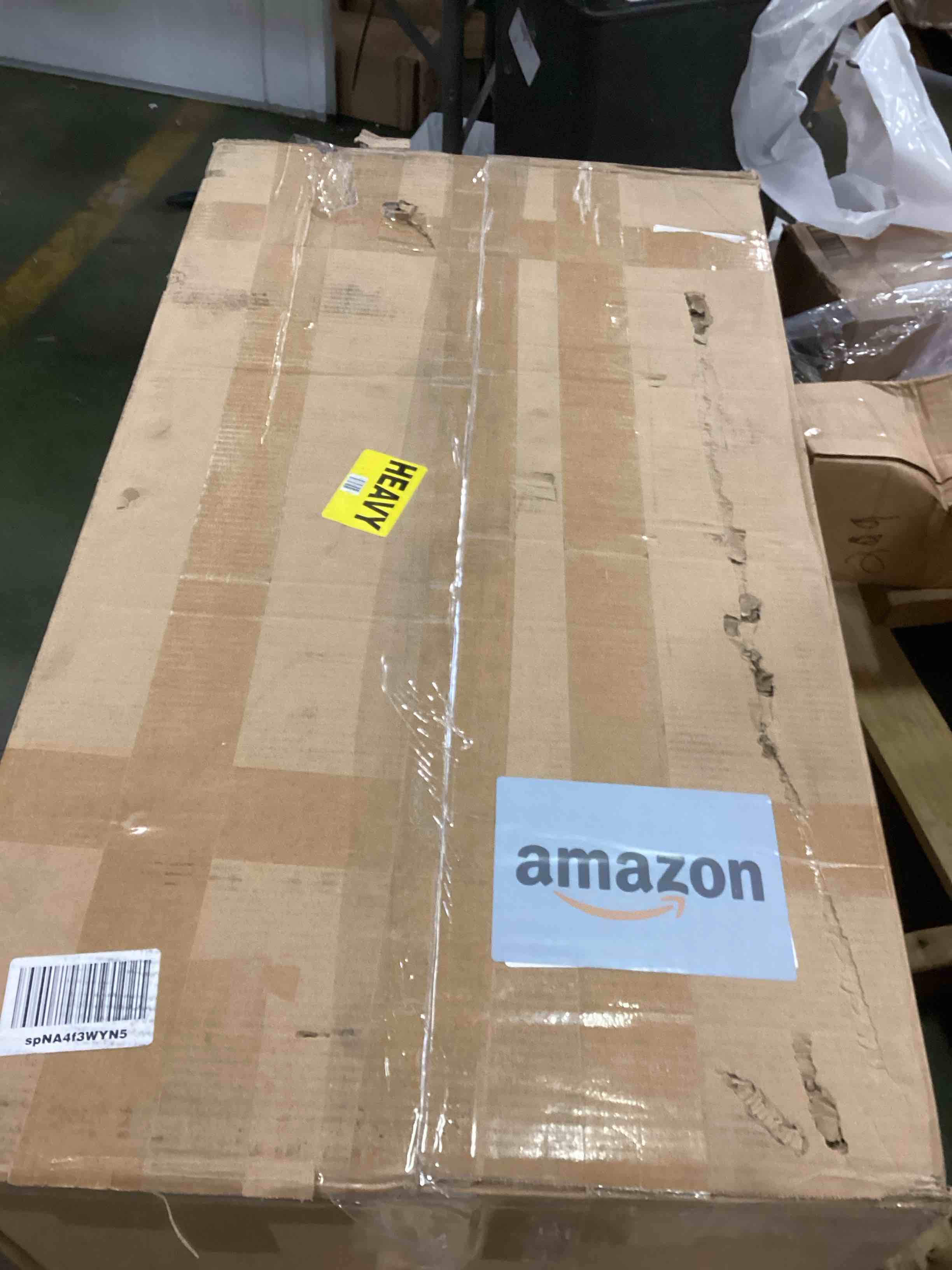 https://s3.amazonaws.com/lotting-images-prod/bidfta/RED6326118_1712241323043.jpeg