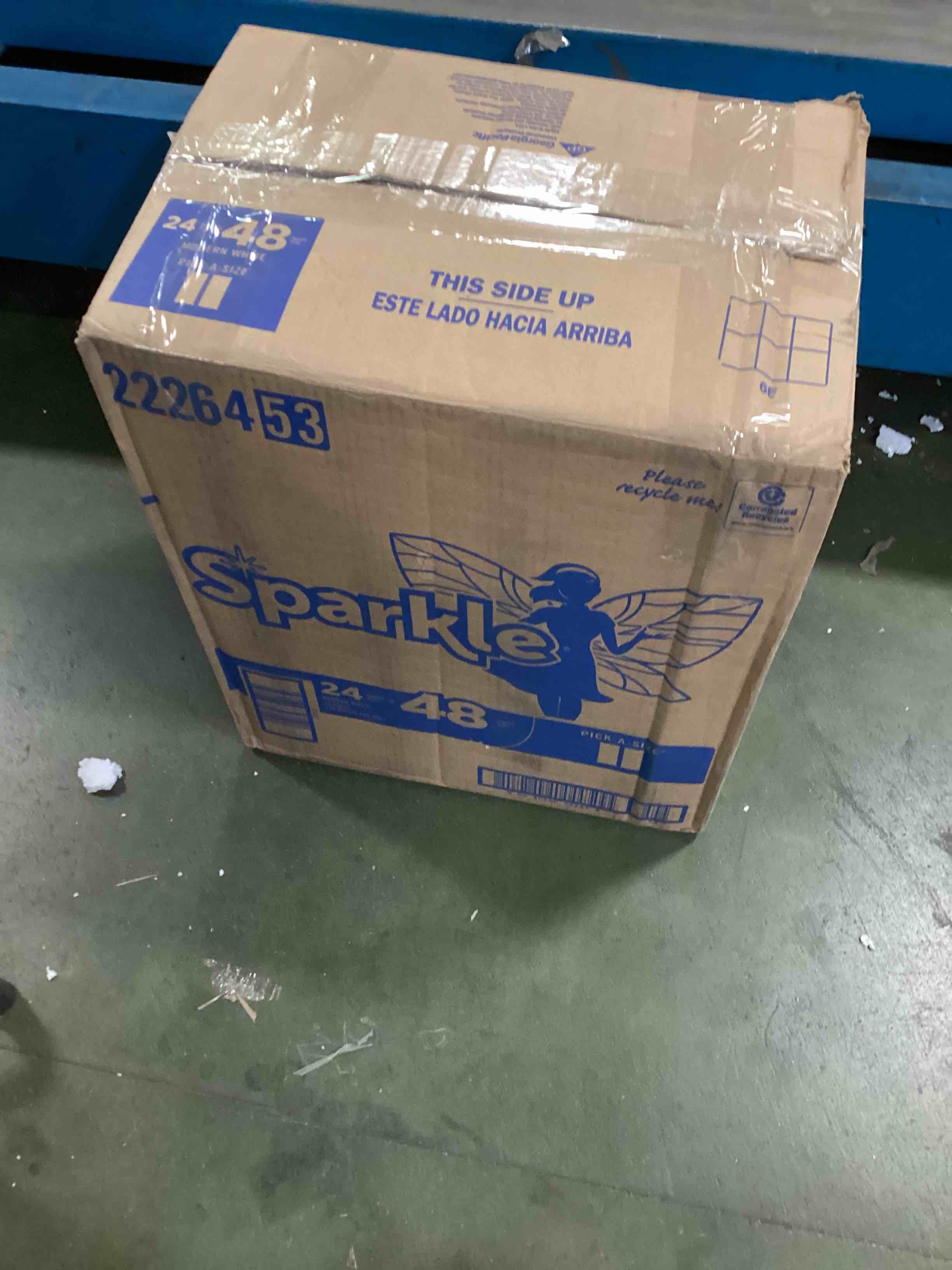 https://s3.amazonaws.com/lotting-images-prod/bidfta/RED6326269_1712329604564.jpeg