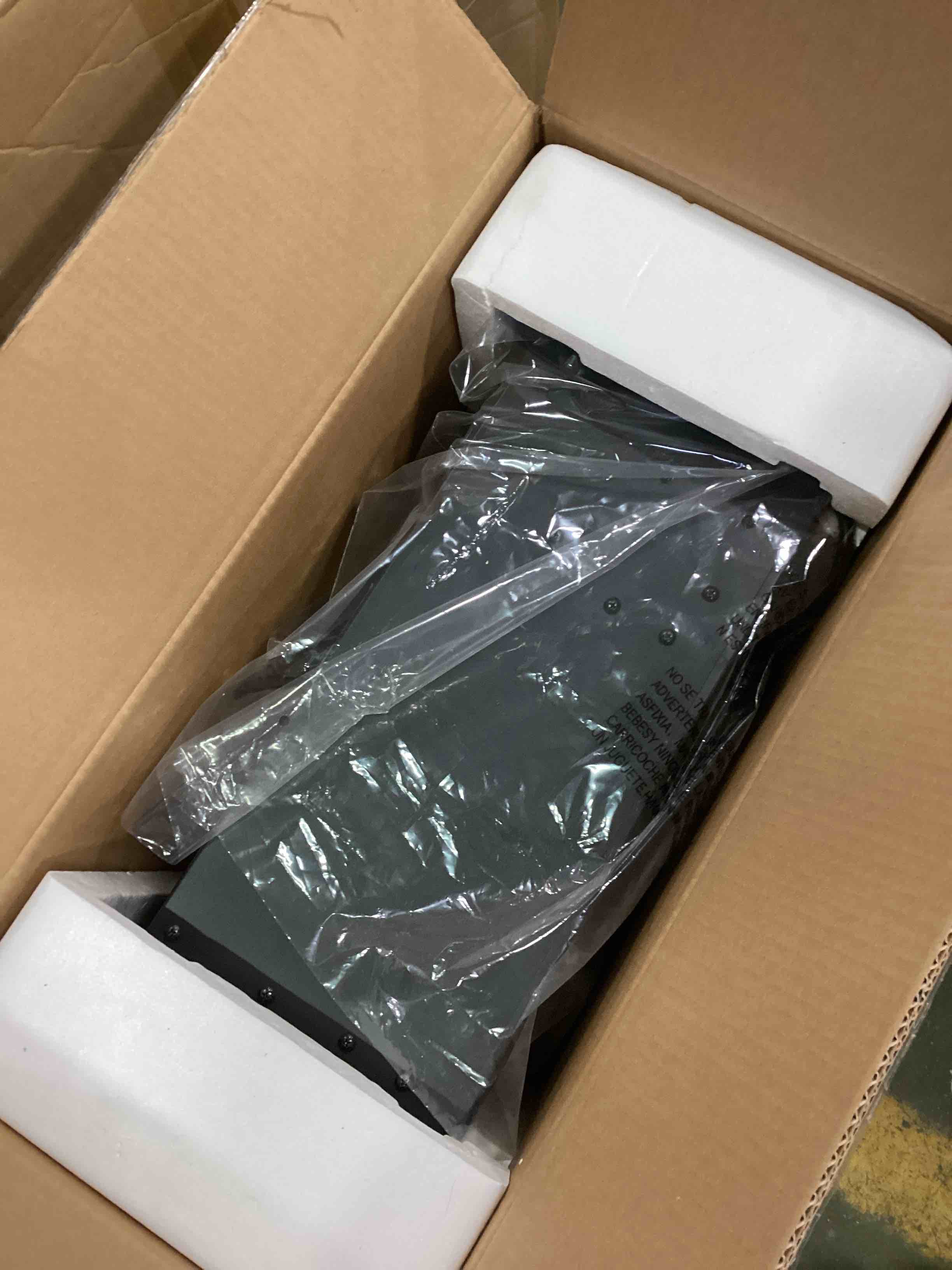 https://s3.amazonaws.com/lotting-images-prod/bidfta/RED6326287_1712333380007.jpeg