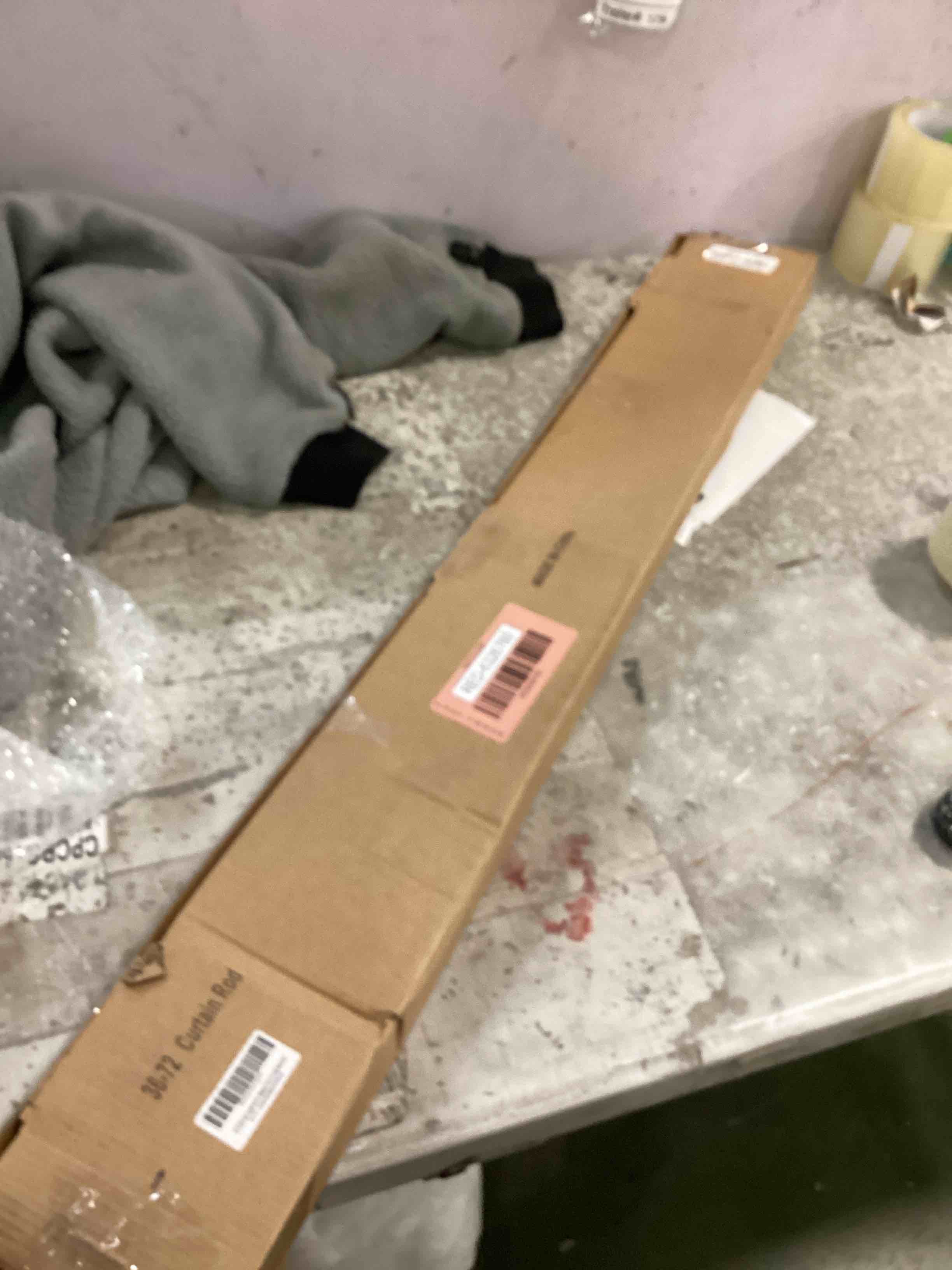 https://s3.amazonaws.com/lotting-images-prod/bidfta/RED6326760_1712754087545.jpeg