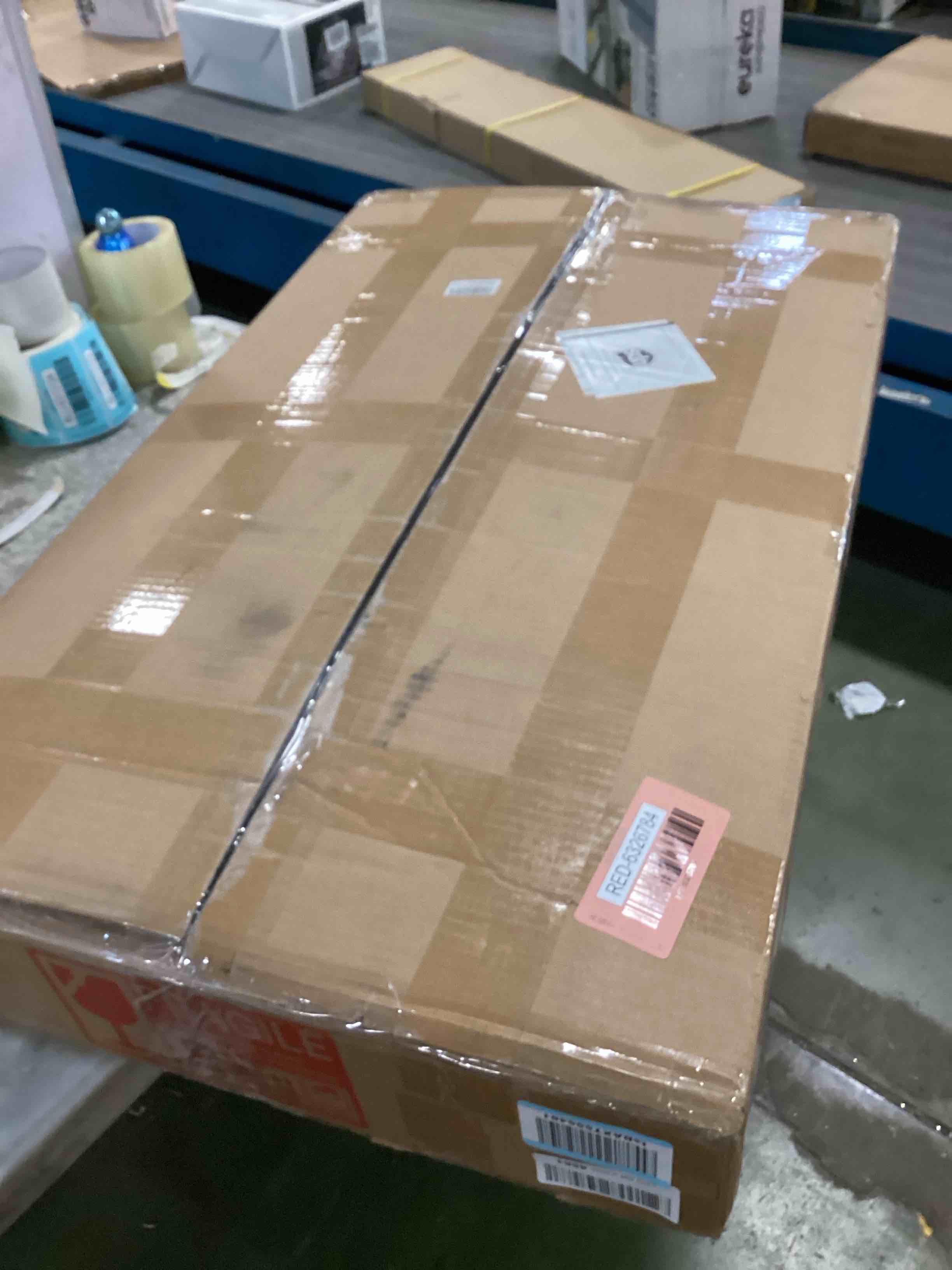 https://s3.amazonaws.com/lotting-images-prod/bidfta/RED6326784_1712757427558.jpeg