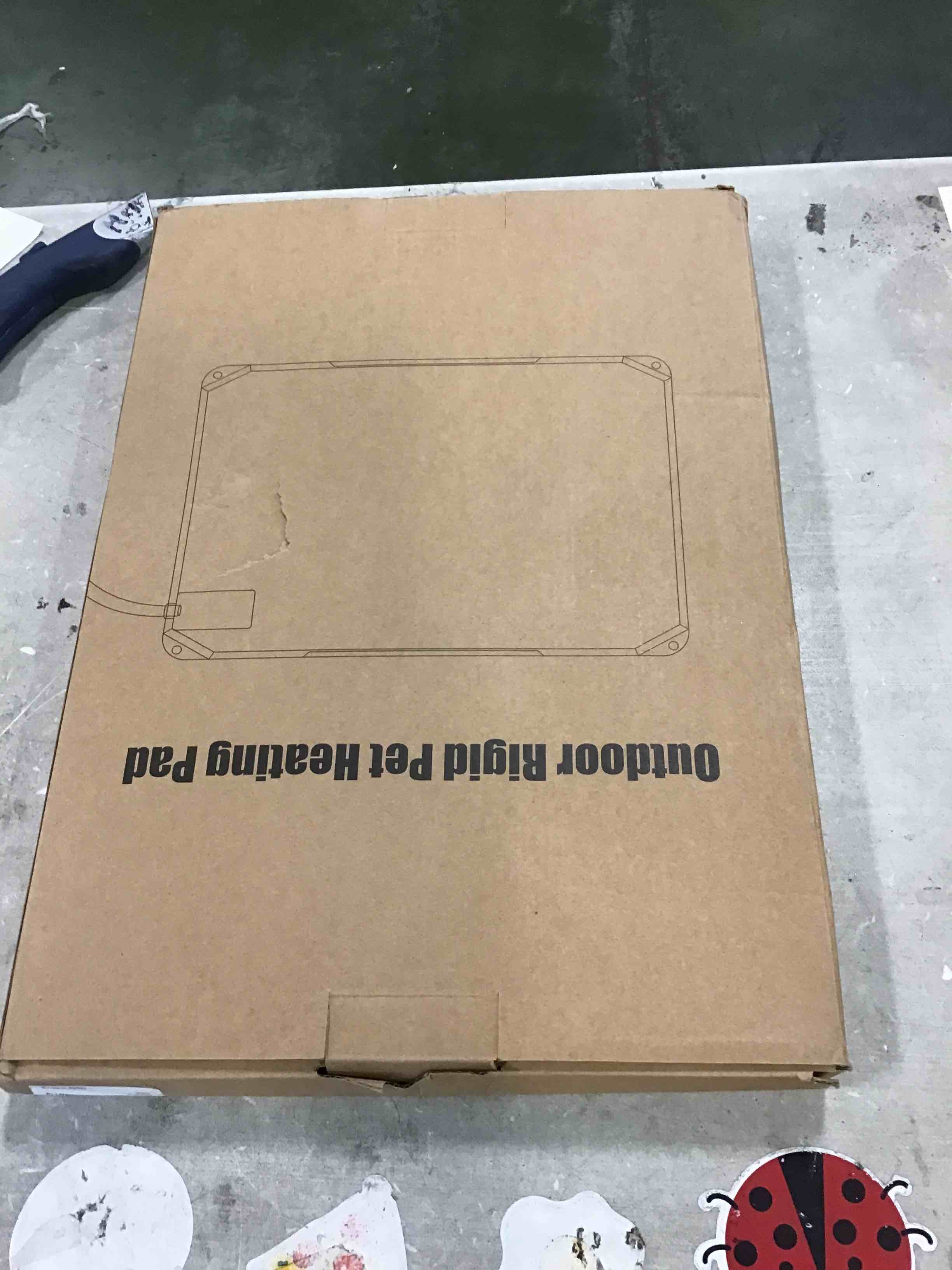 https://s3.amazonaws.com/lotting-images-prod/bidfta/RED6327984_1712690383807.jpeg