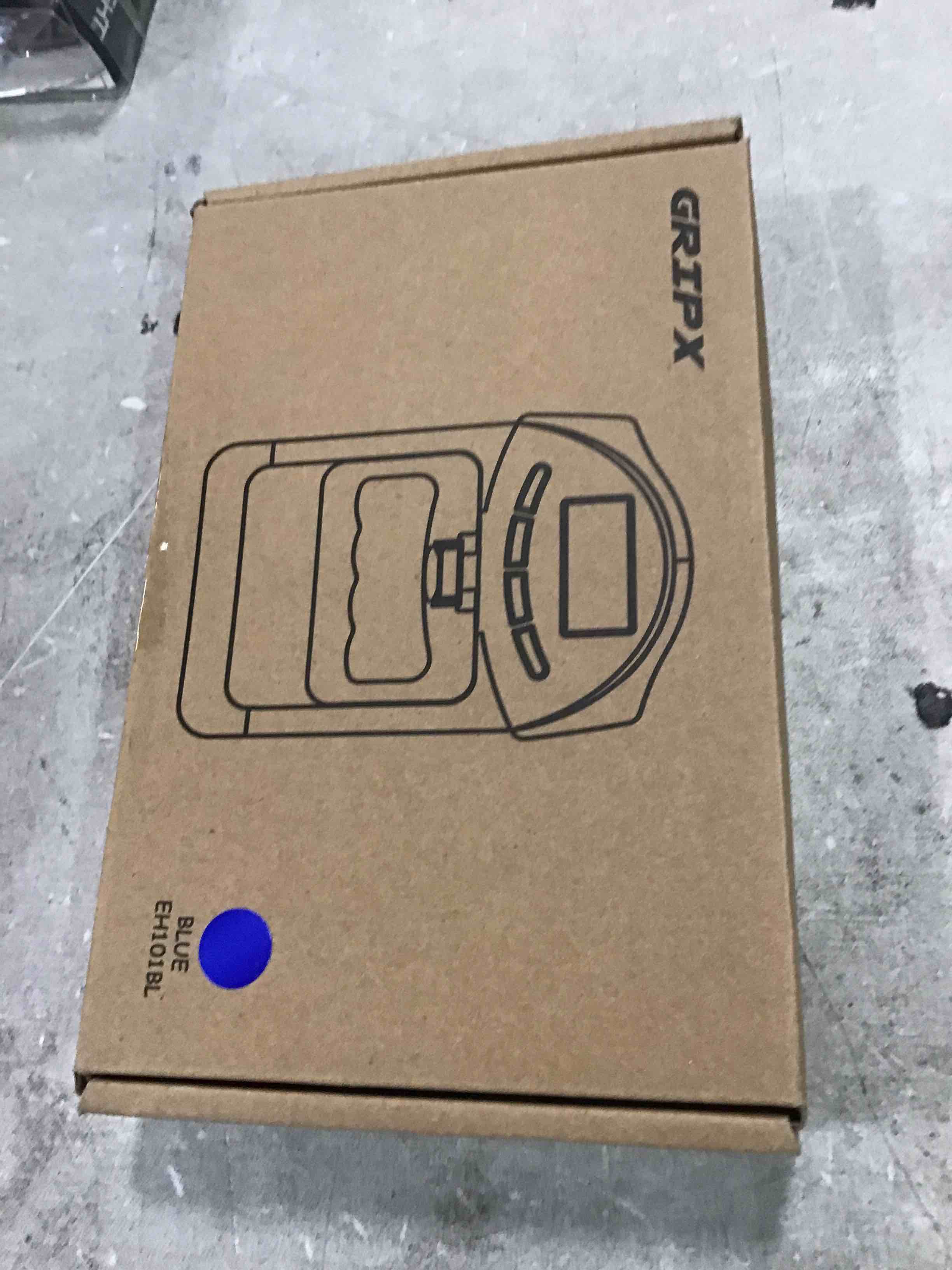 https://s3.amazonaws.com/lotting-images-prod/bidfta/RED6328845_1712926267339.jpeg