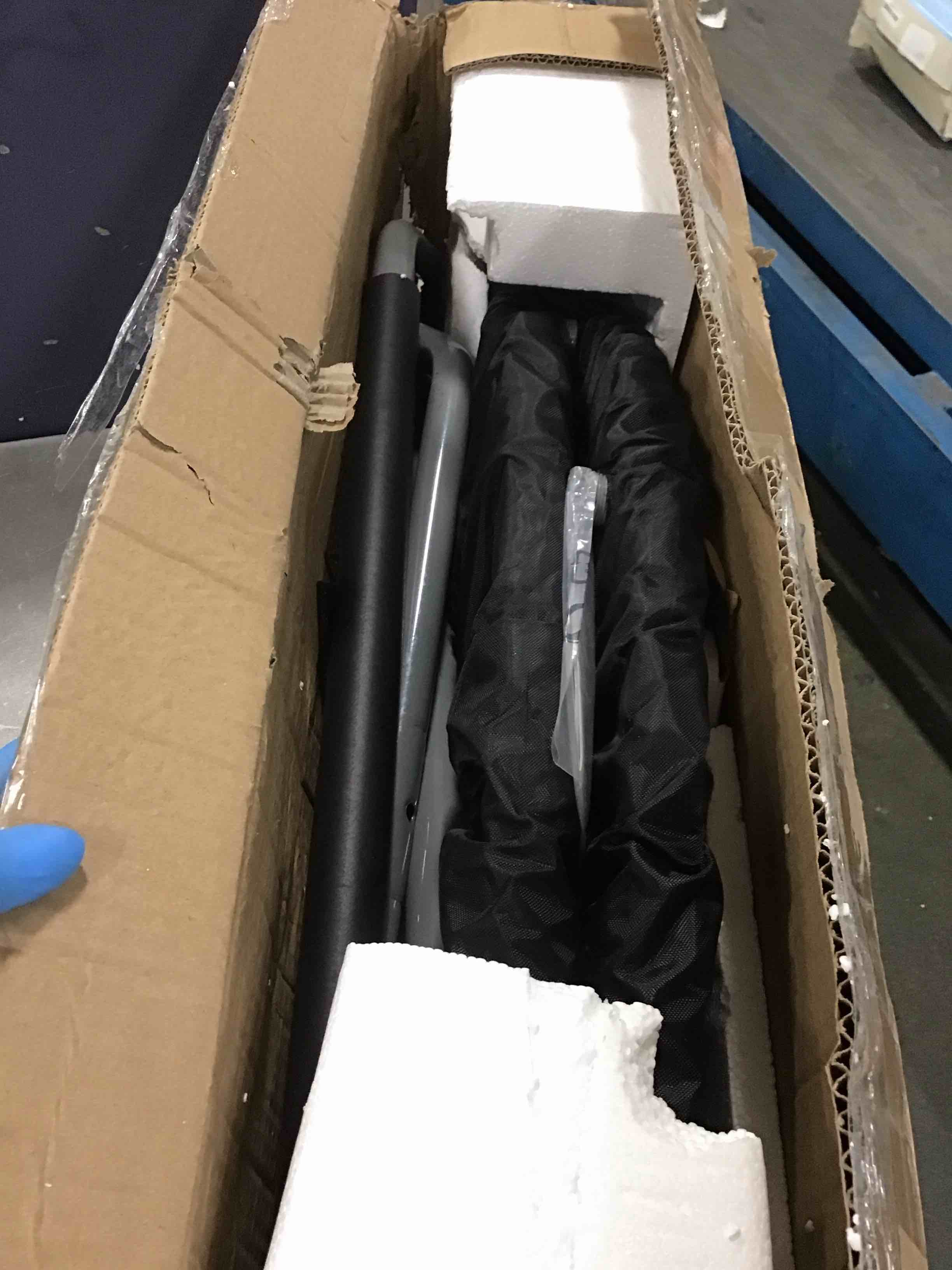 https://s3.amazonaws.com/lotting-images-prod/bidfta/RED6329189_1712320749938.jpeg