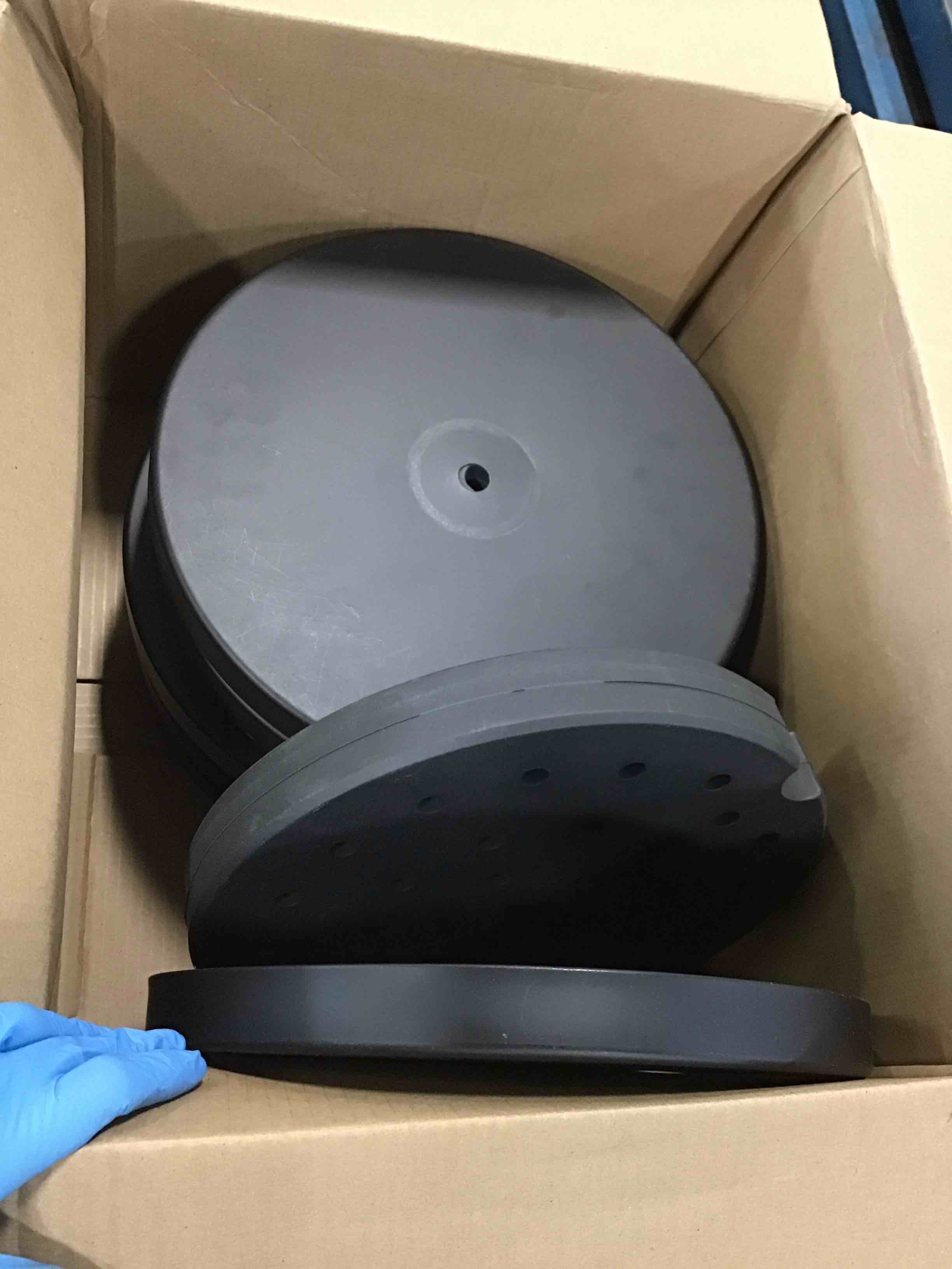 https://s3.amazonaws.com/lotting-images-prod/bidfta/RED6329257_1712330803391.jpeg