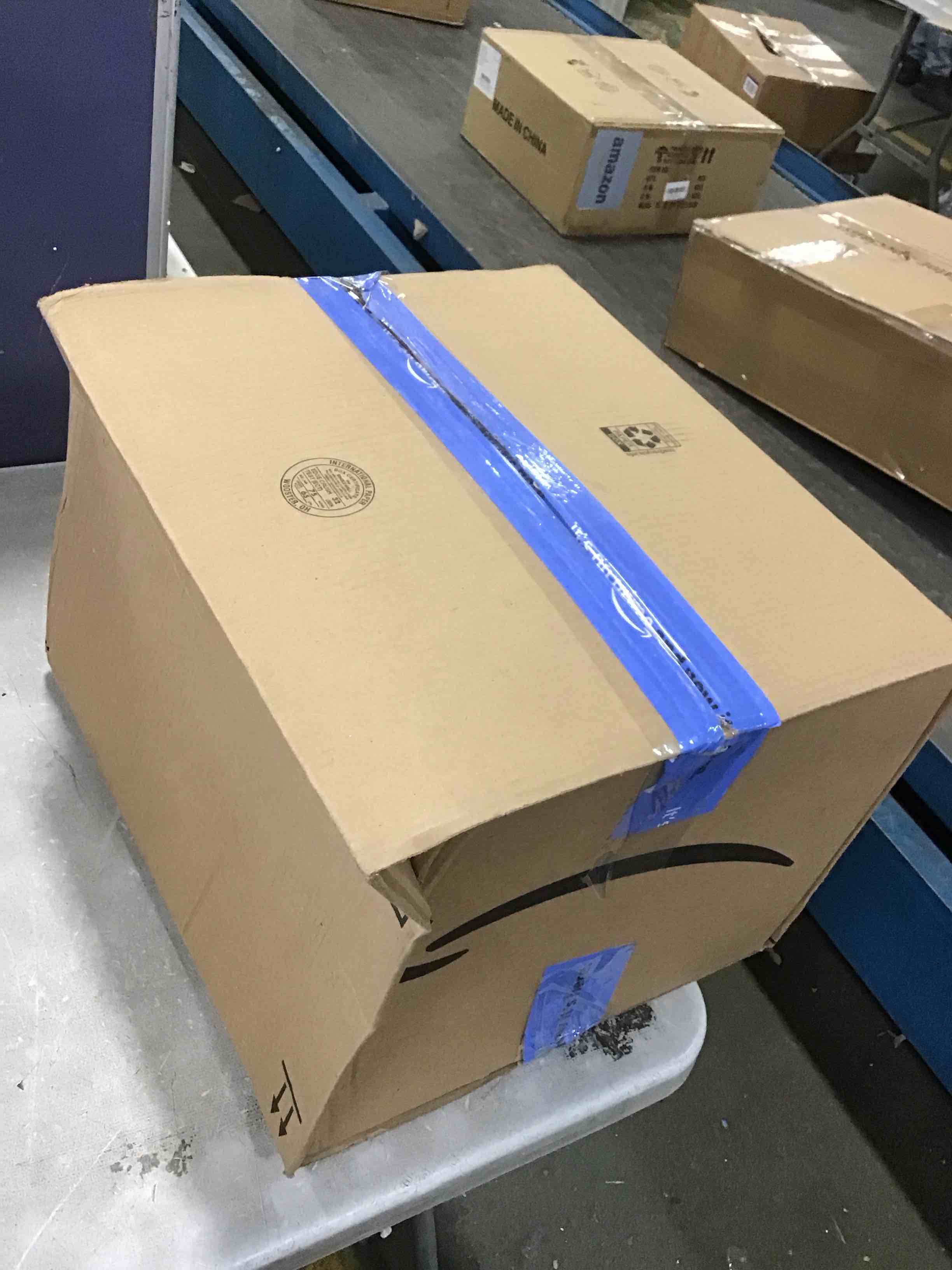 https://s3.amazonaws.com/lotting-images-prod/bidfta/RED6329257_1712330834215.jpeg