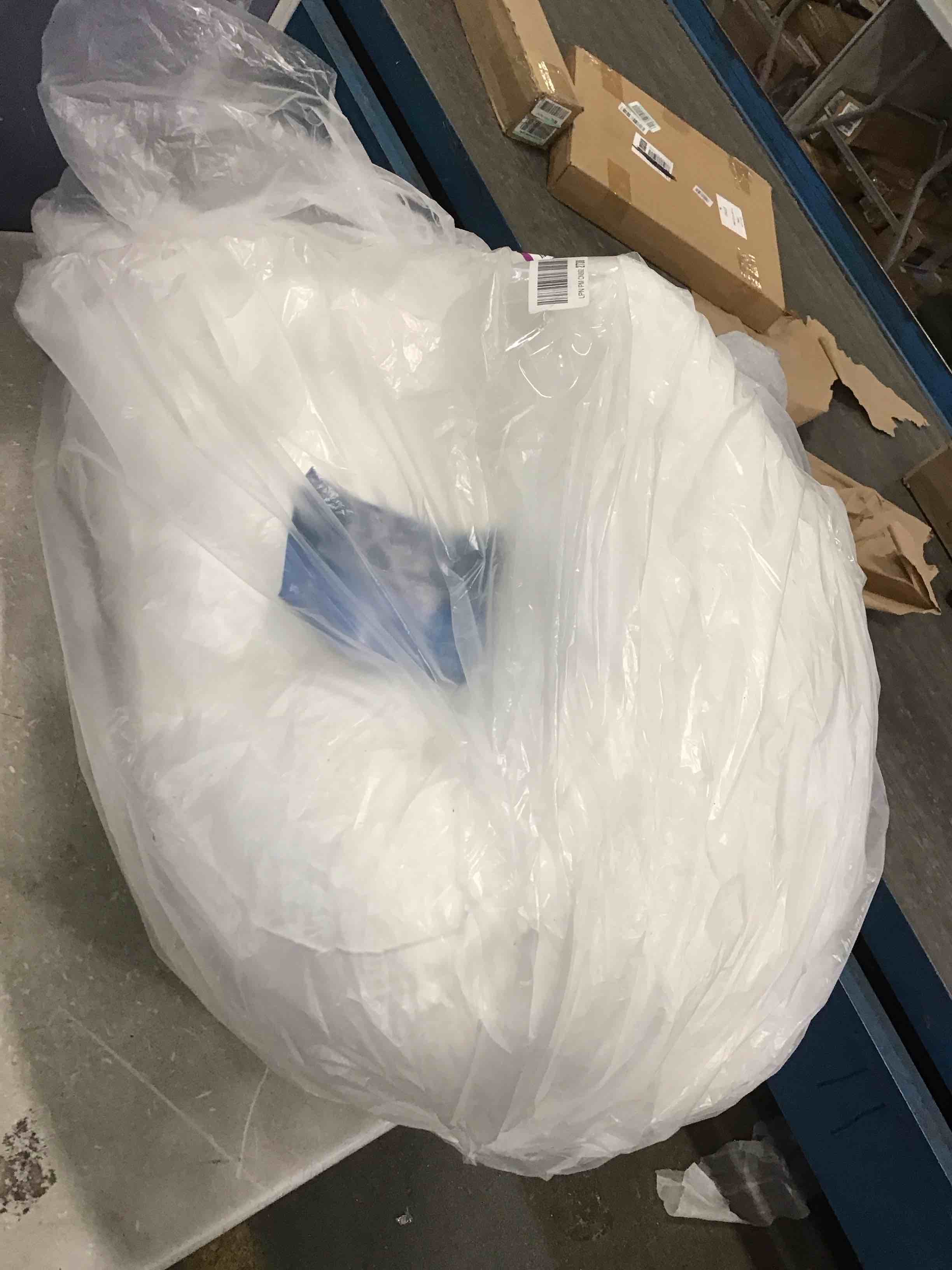 https://s3.amazonaws.com/lotting-images-prod/bidfta/RED6329280_1712334727270.jpeg