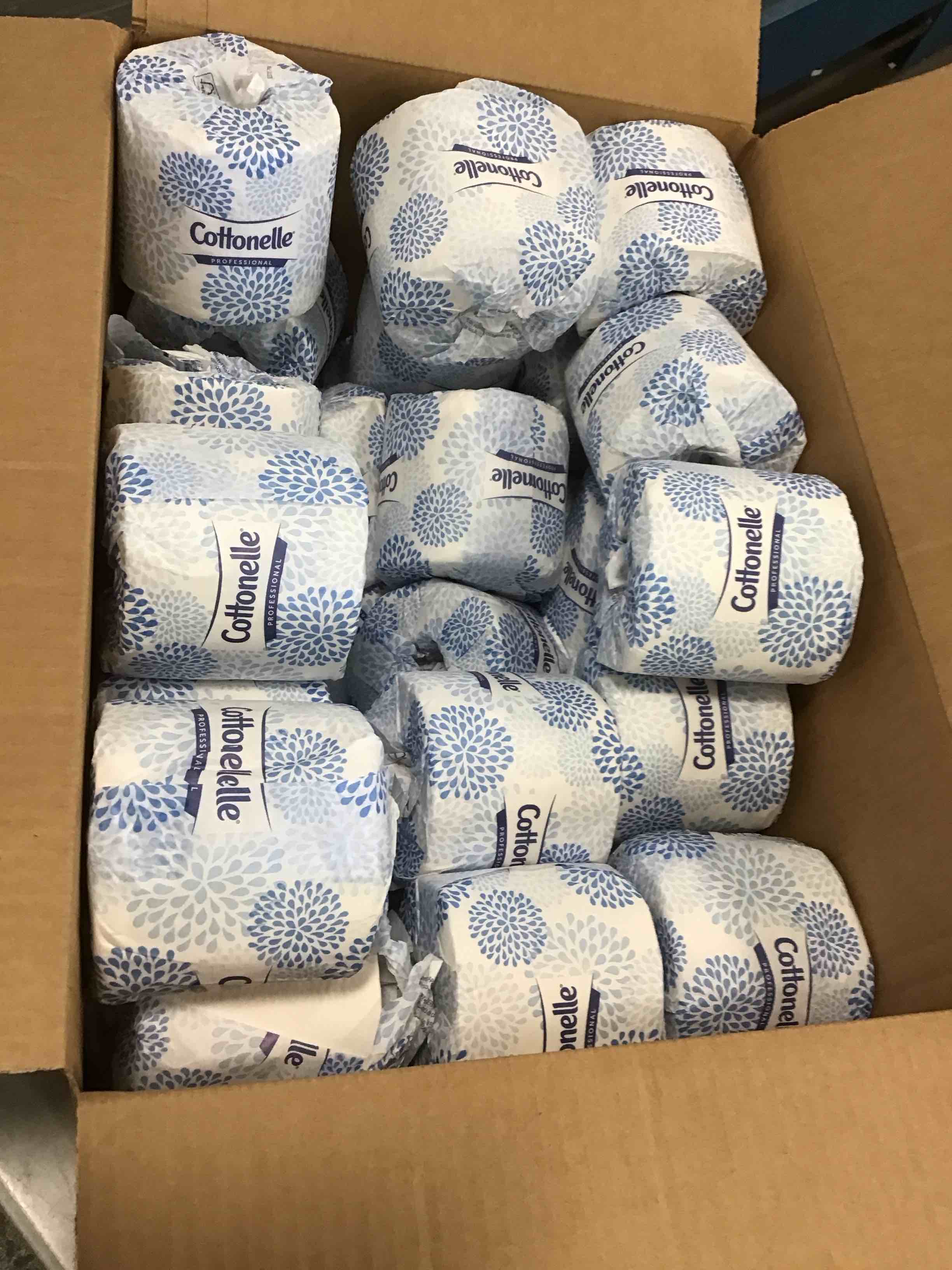 https://s3.amazonaws.com/lotting-images-prod/bidfta/RED6329509_1712503188279.jpeg