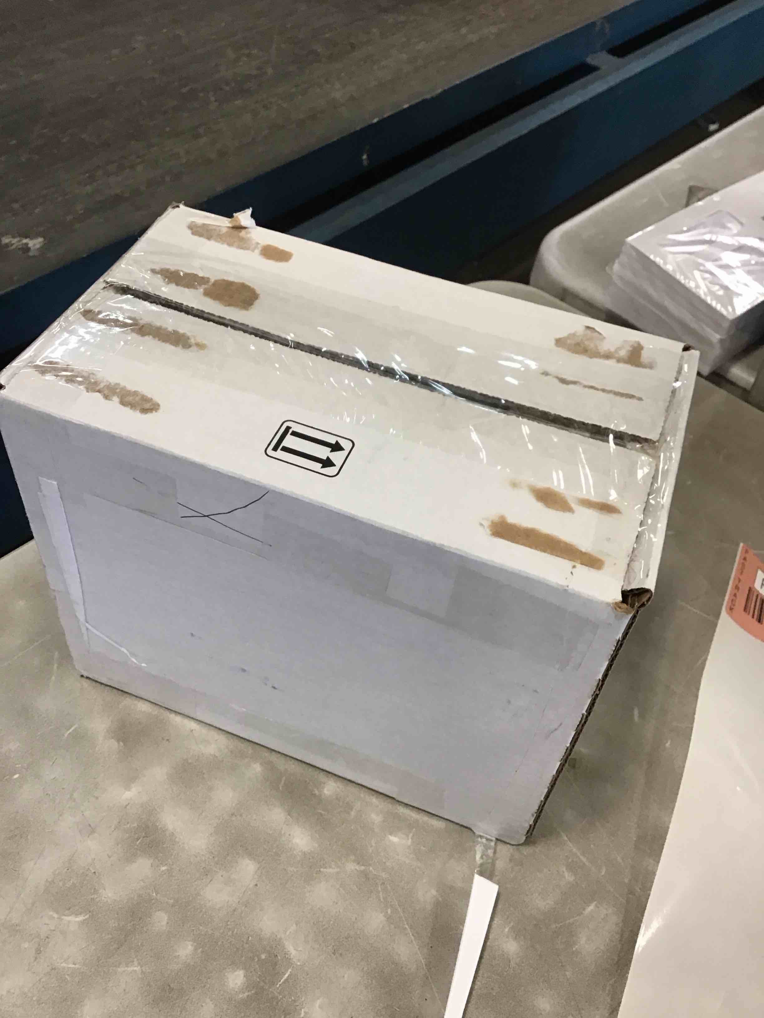 https://s3.amazonaws.com/lotting-images-prod/bidfta/RED6329510_1712503330963.jpeg