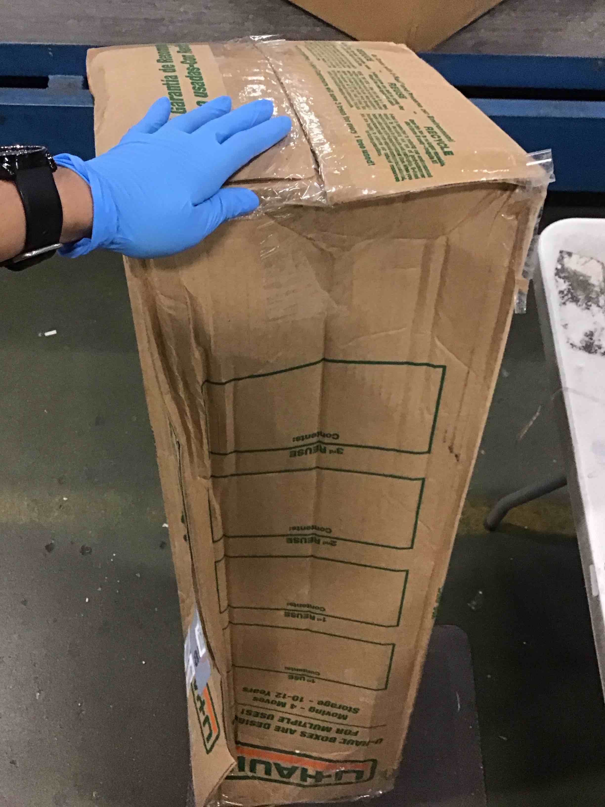 https://s3.amazonaws.com/lotting-images-prod/bidfta/RED6330203_1712747574592.jpeg