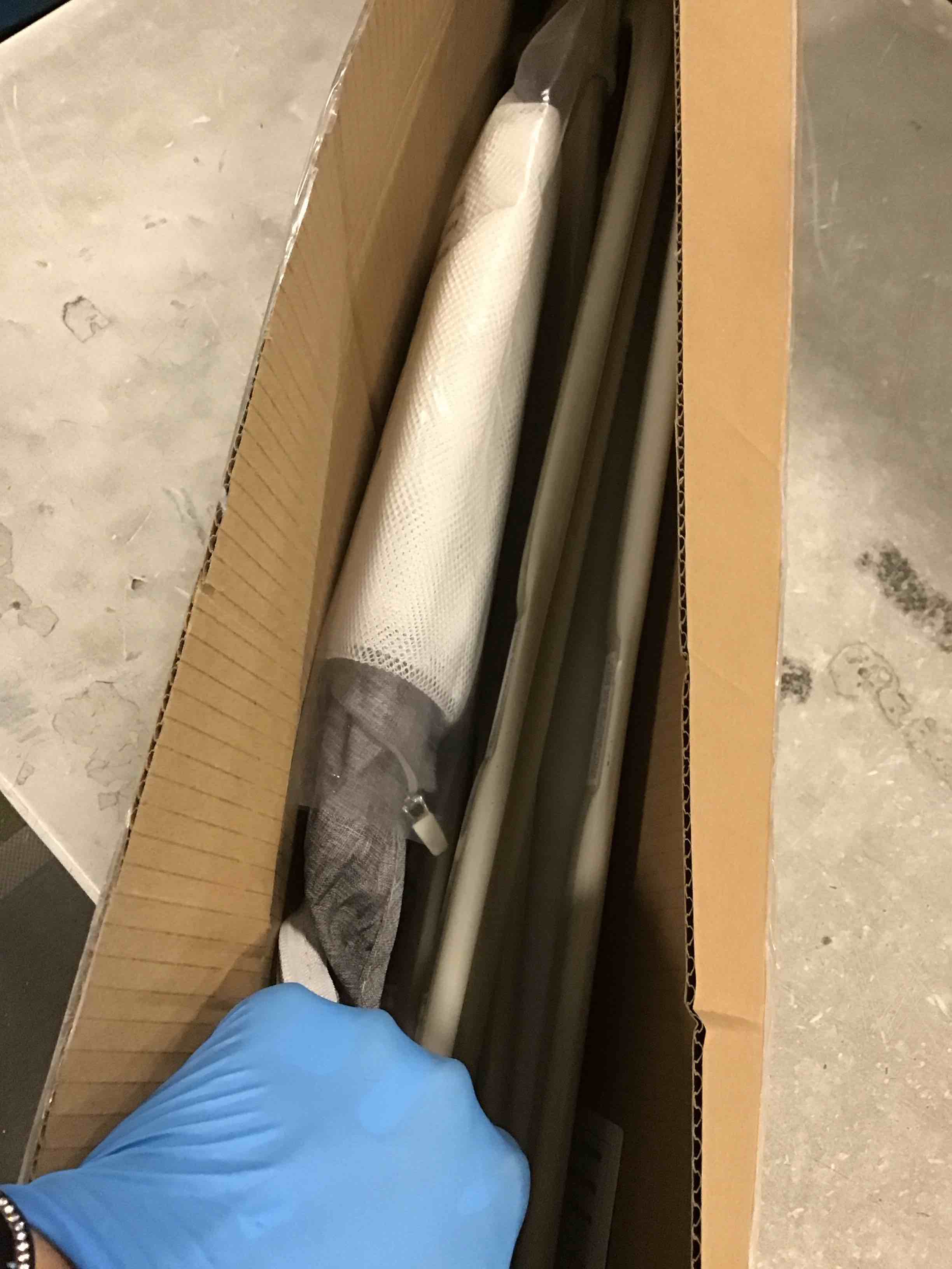 https://s3.amazonaws.com/lotting-images-prod/bidfta/RED6330422_1712773247126.jpeg