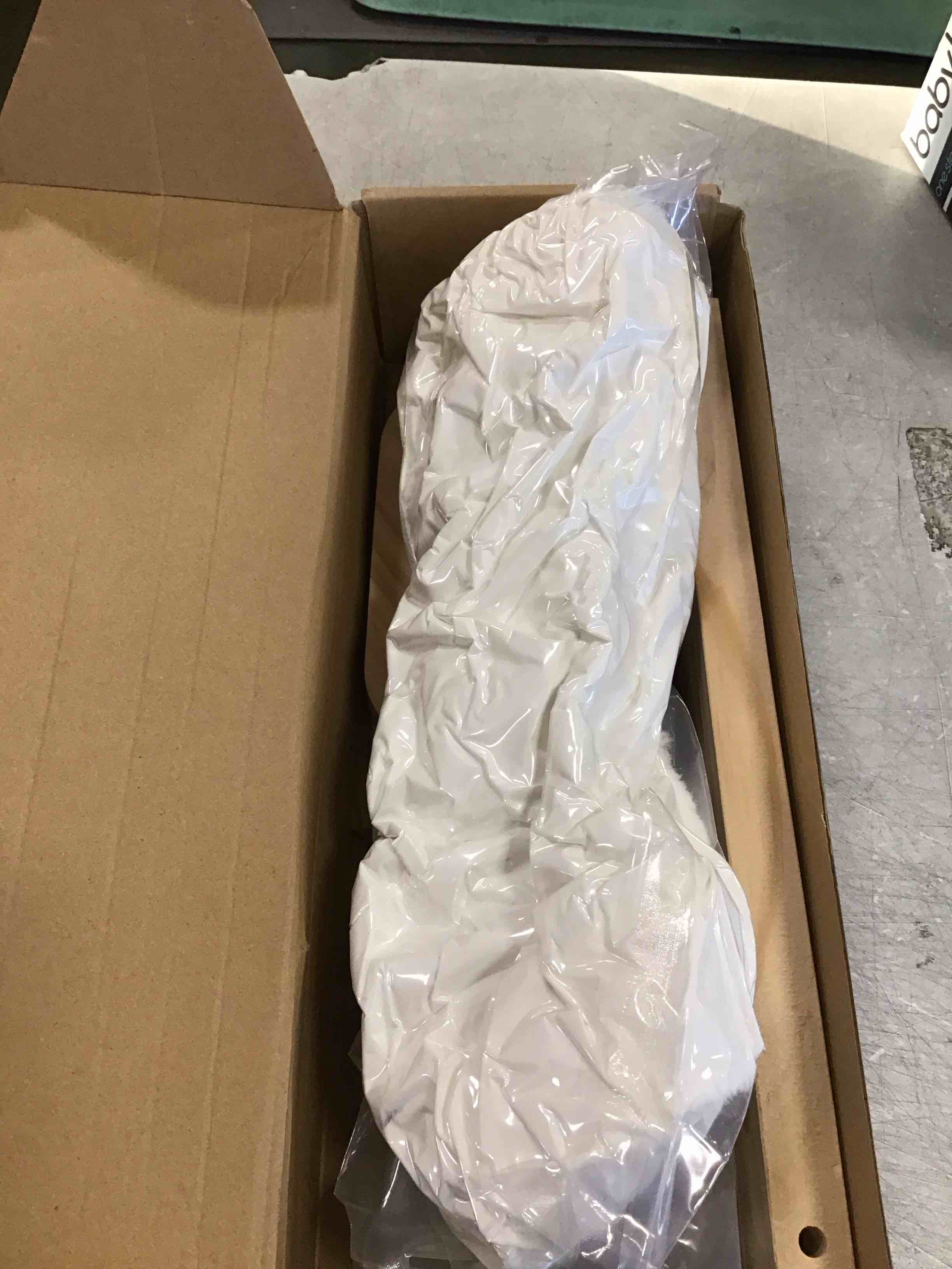 https://s3.amazonaws.com/lotting-images-prod/bidfta/RED6331312_1713182557471.jpeg