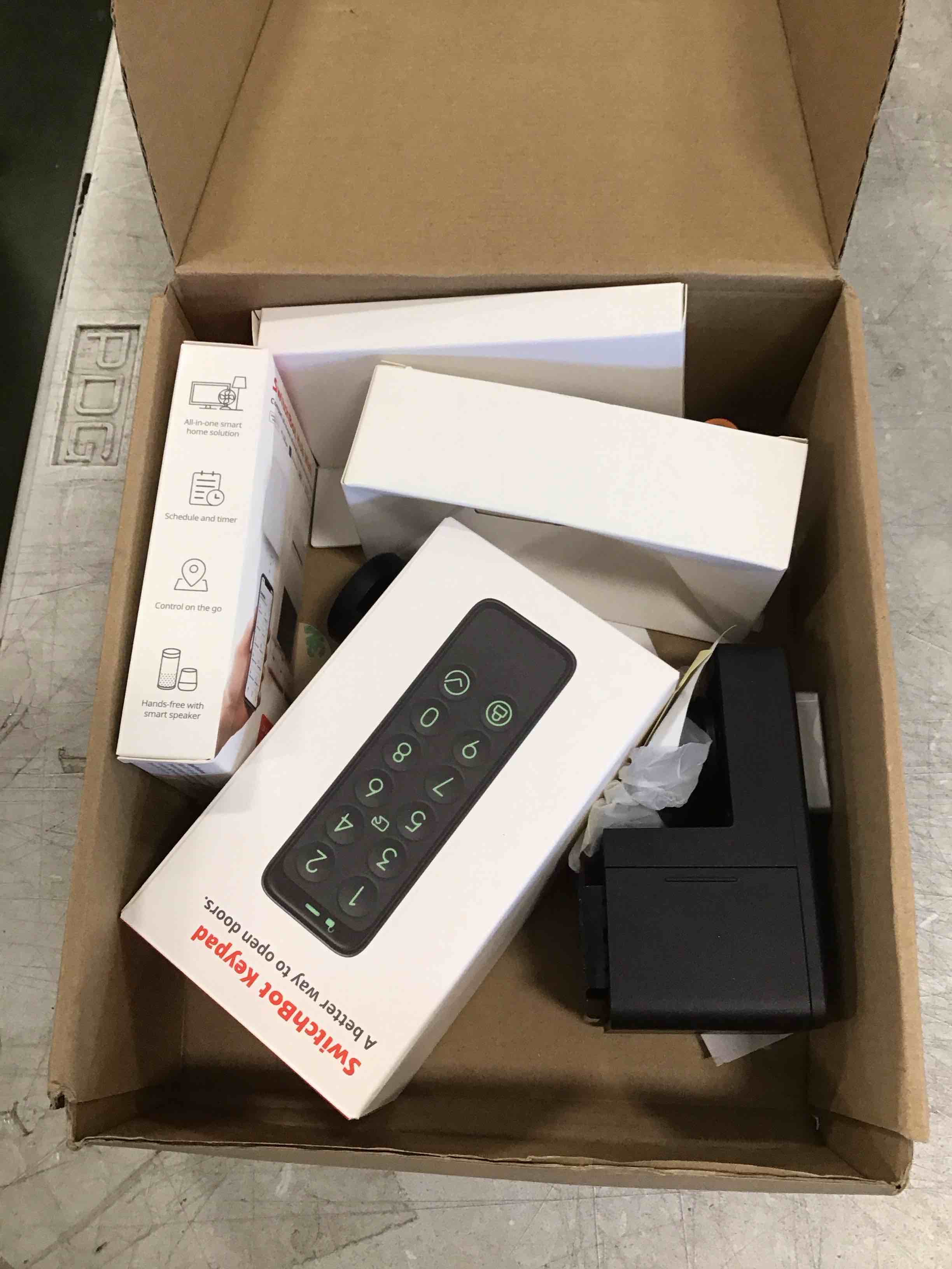 https://s3.amazonaws.com/lotting-images-prod/bidfta/RED6331323_1713183533089.jpeg